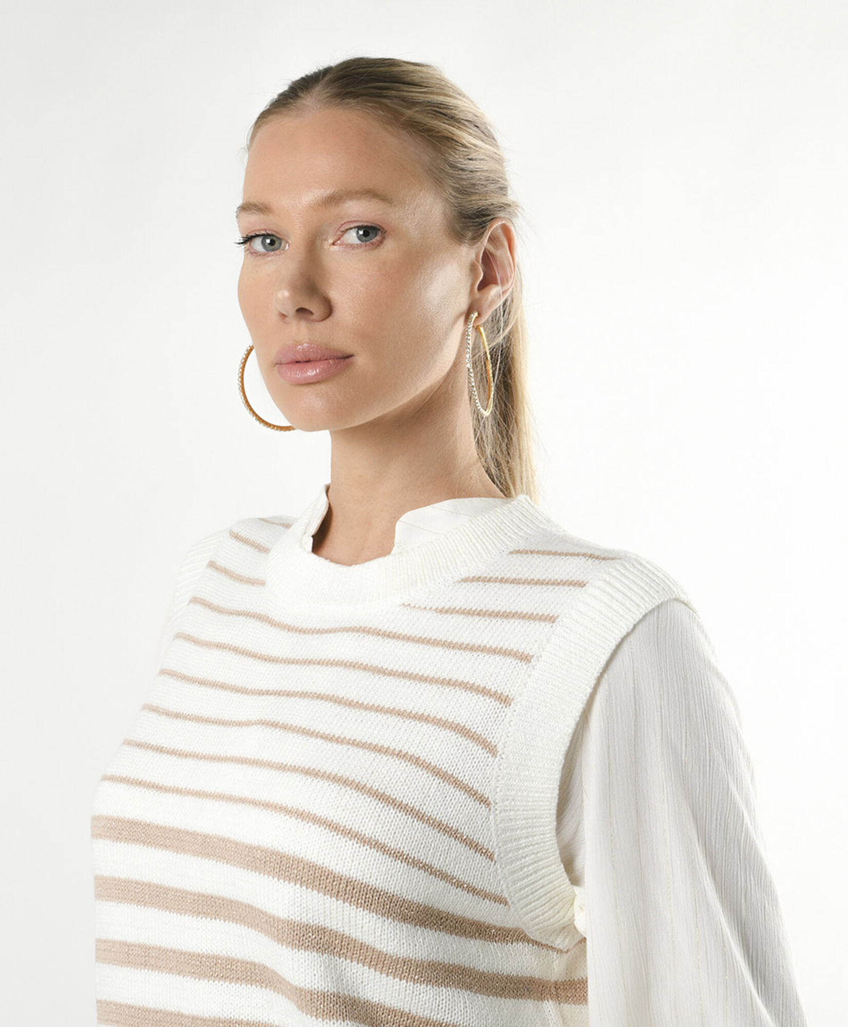 Sweater mujer sin mangas brillos Sweater mujer sin mangas brillos