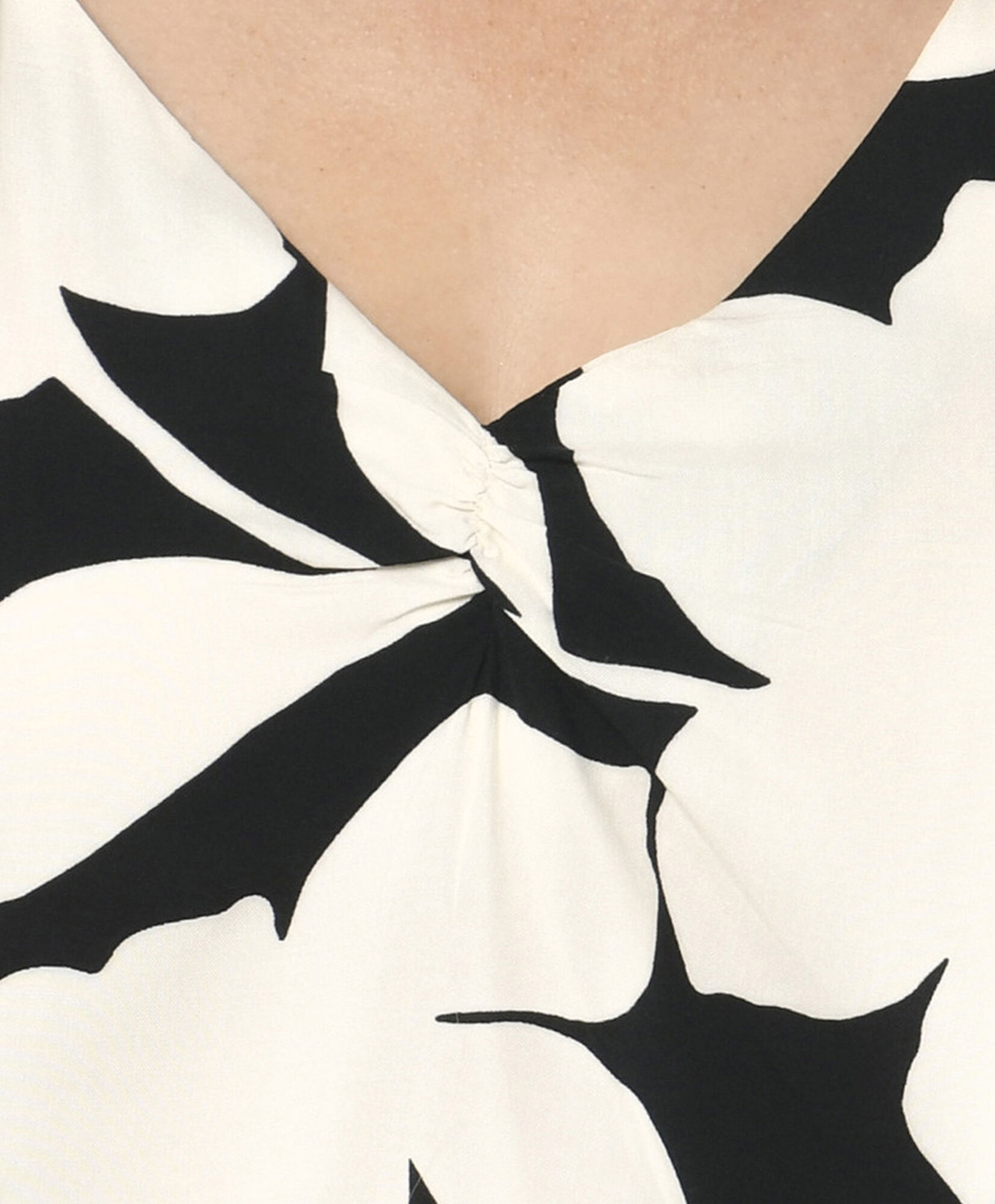 Blusa mujer hojas bicolor Blusa mujer hojas bicolor