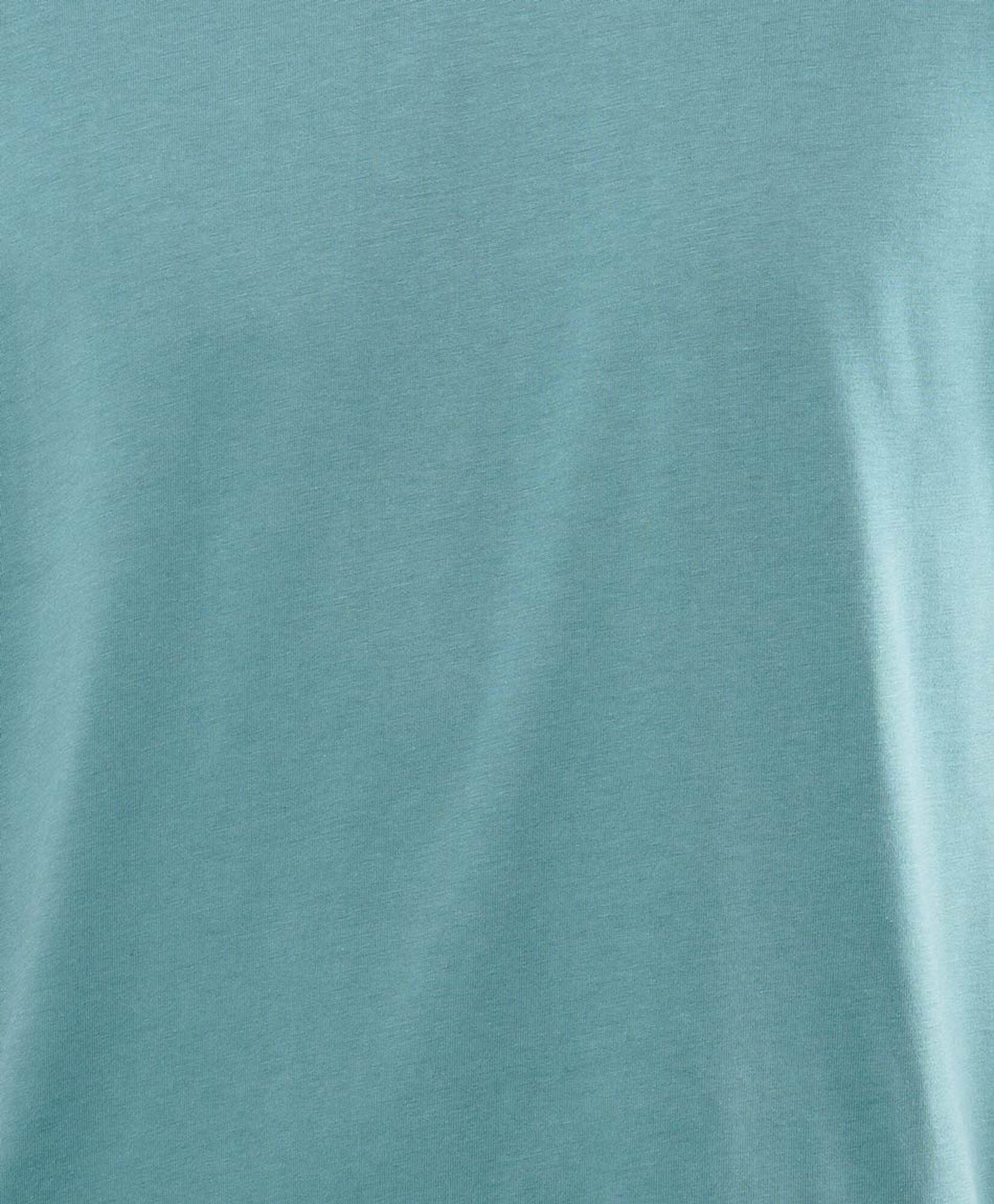 Polera hombre cuello v colores Polera hombre cuello v colores