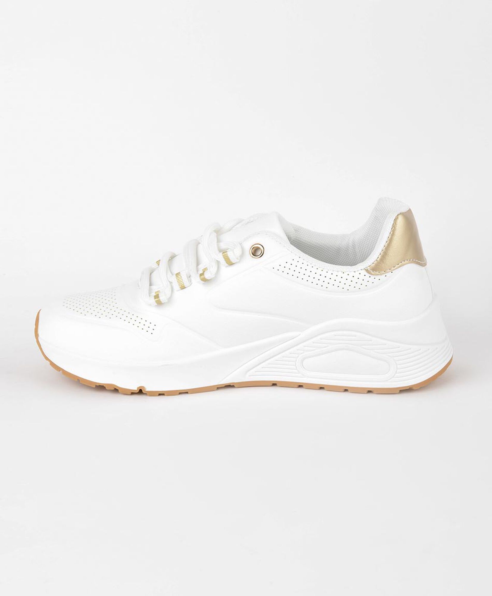 Zapatilla mujer detalles dorados air Zapatilla mujer detalles dorados air