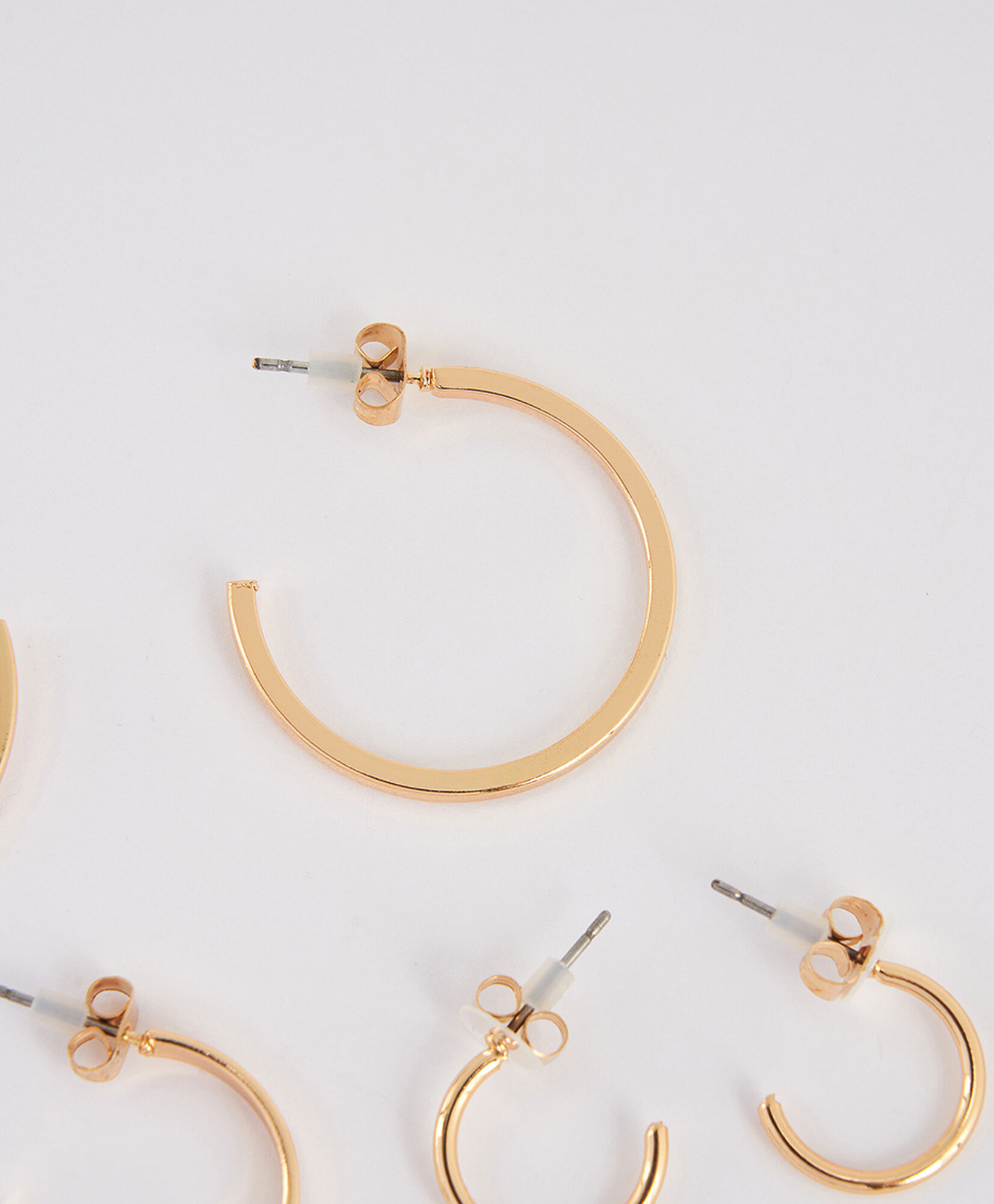 Set 6 aros mujer dorados Set 6 aros mujer dorados