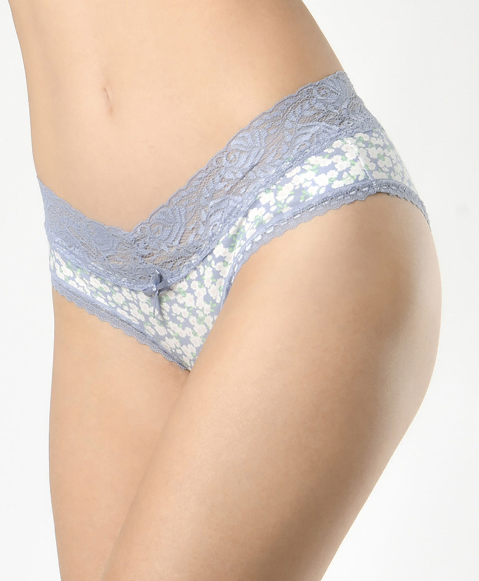 Pantaleta mujer diseño y encaje Pantaleta mujer diseño y encaje