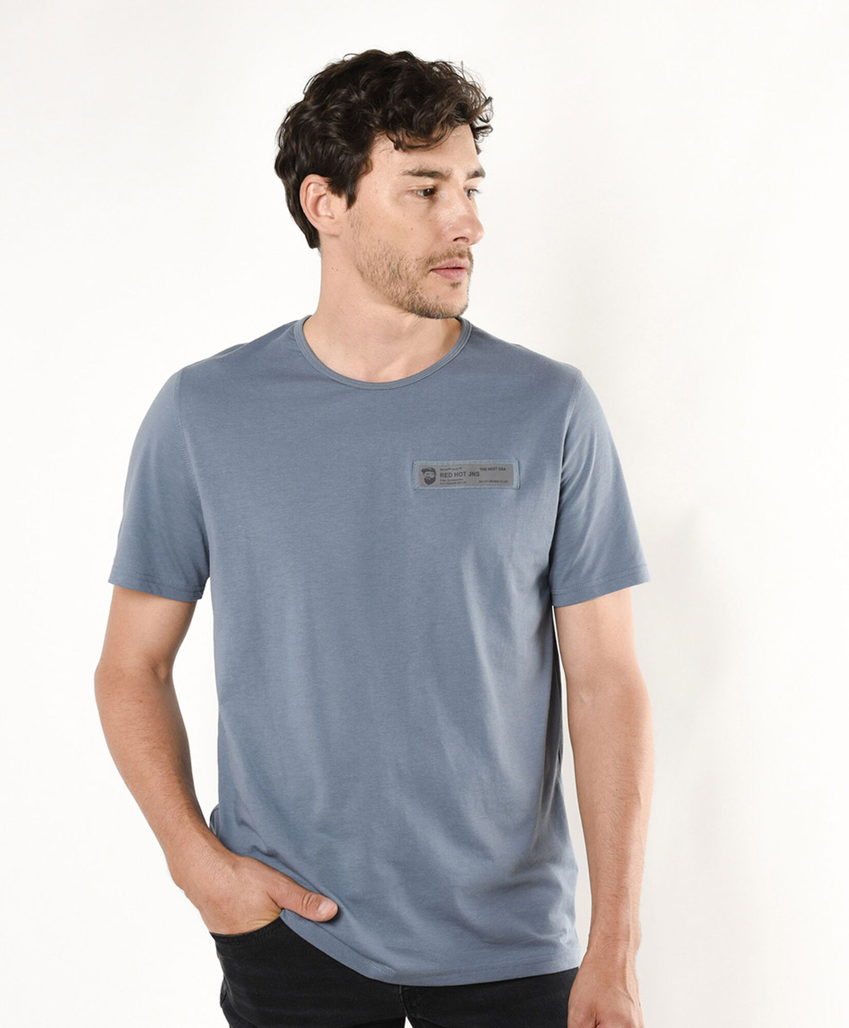Polera hombre lisa colores parche Polera hombre lisa colores parche