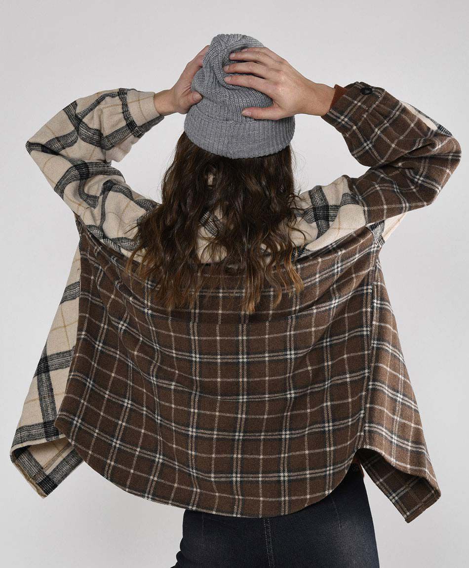 Chaqueta over escoc&eacute;s