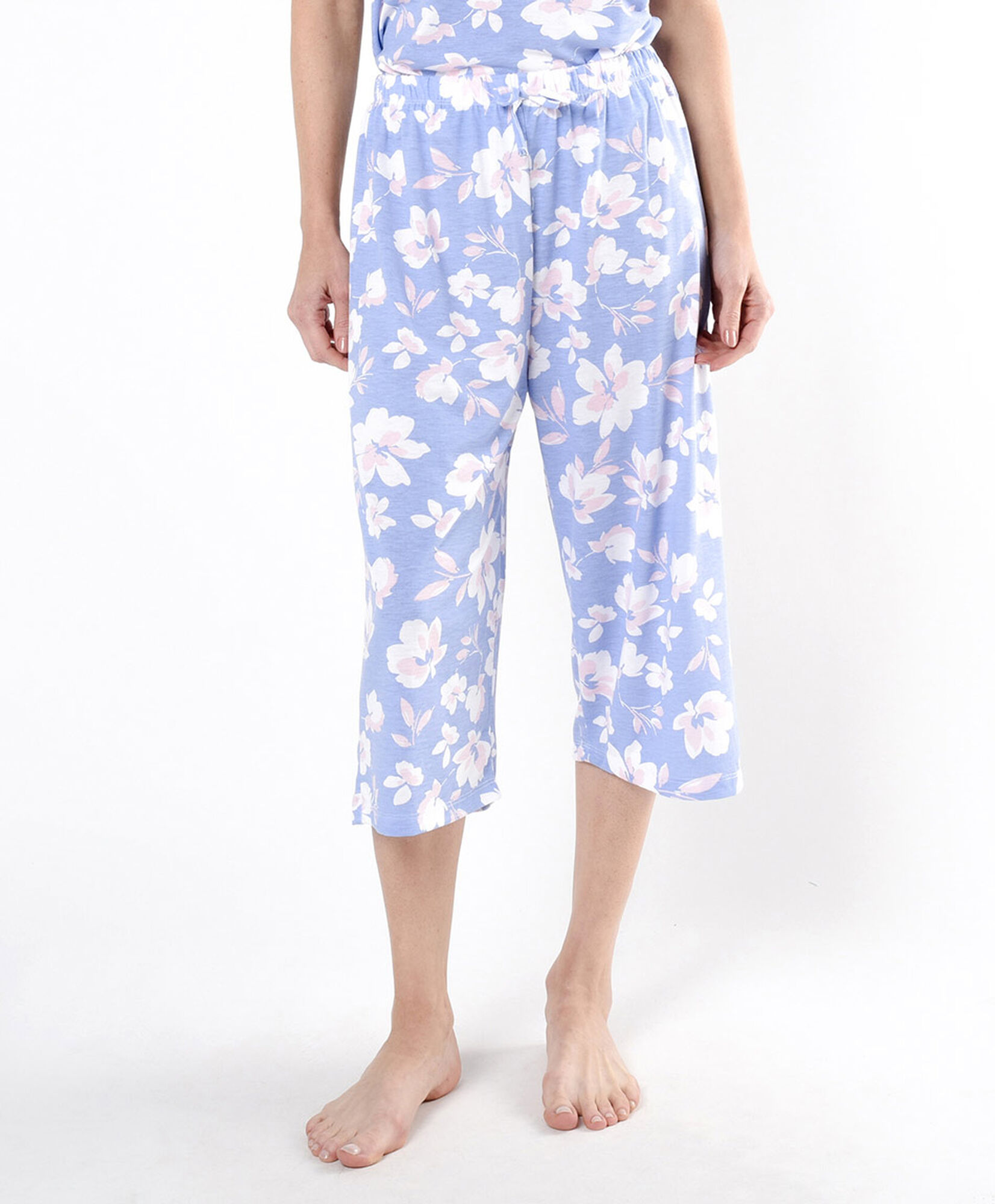 Pijama mujer floreado capri Pijama mujer floreado capri
