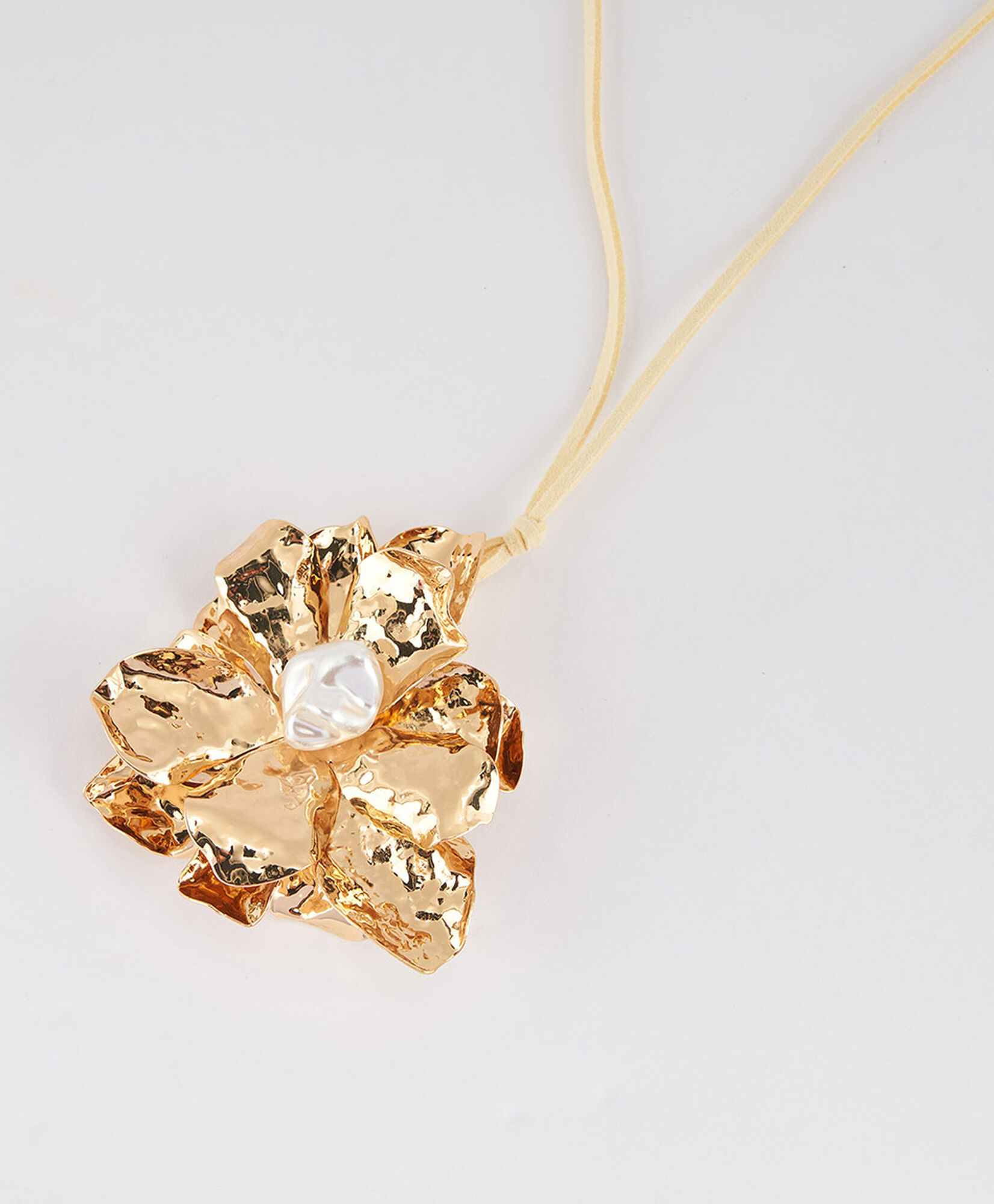 Collar mujer flor dorada Collar mujer flor dorada