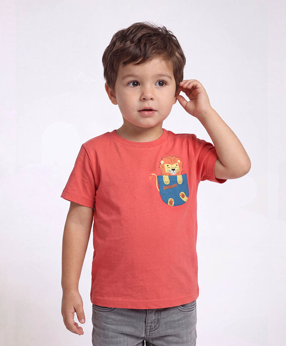 Polera beb&eacute; bolsillo le&oacute;n