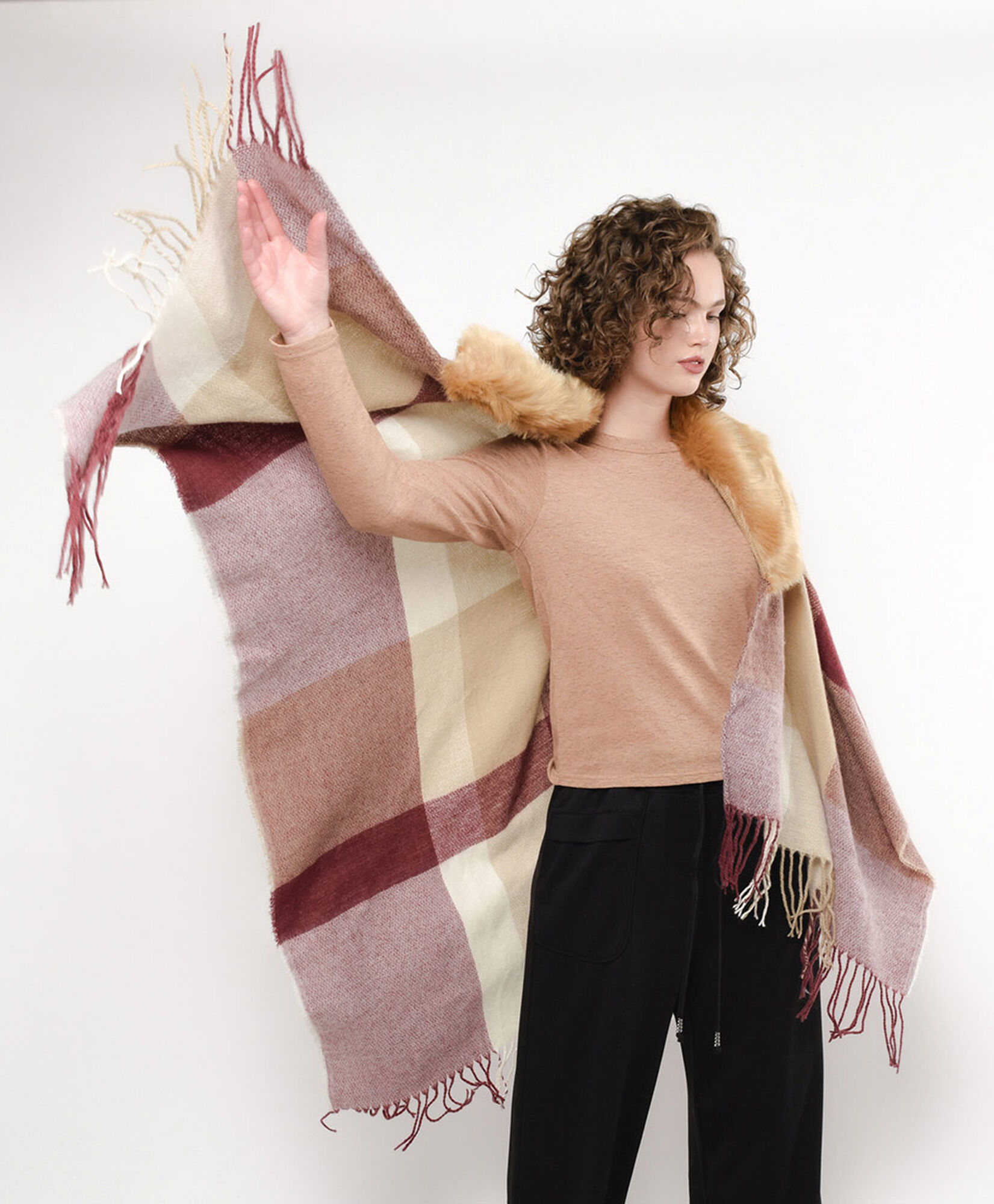 Poncho mujer cuadros cuello Poncho mujer cuadros cuello