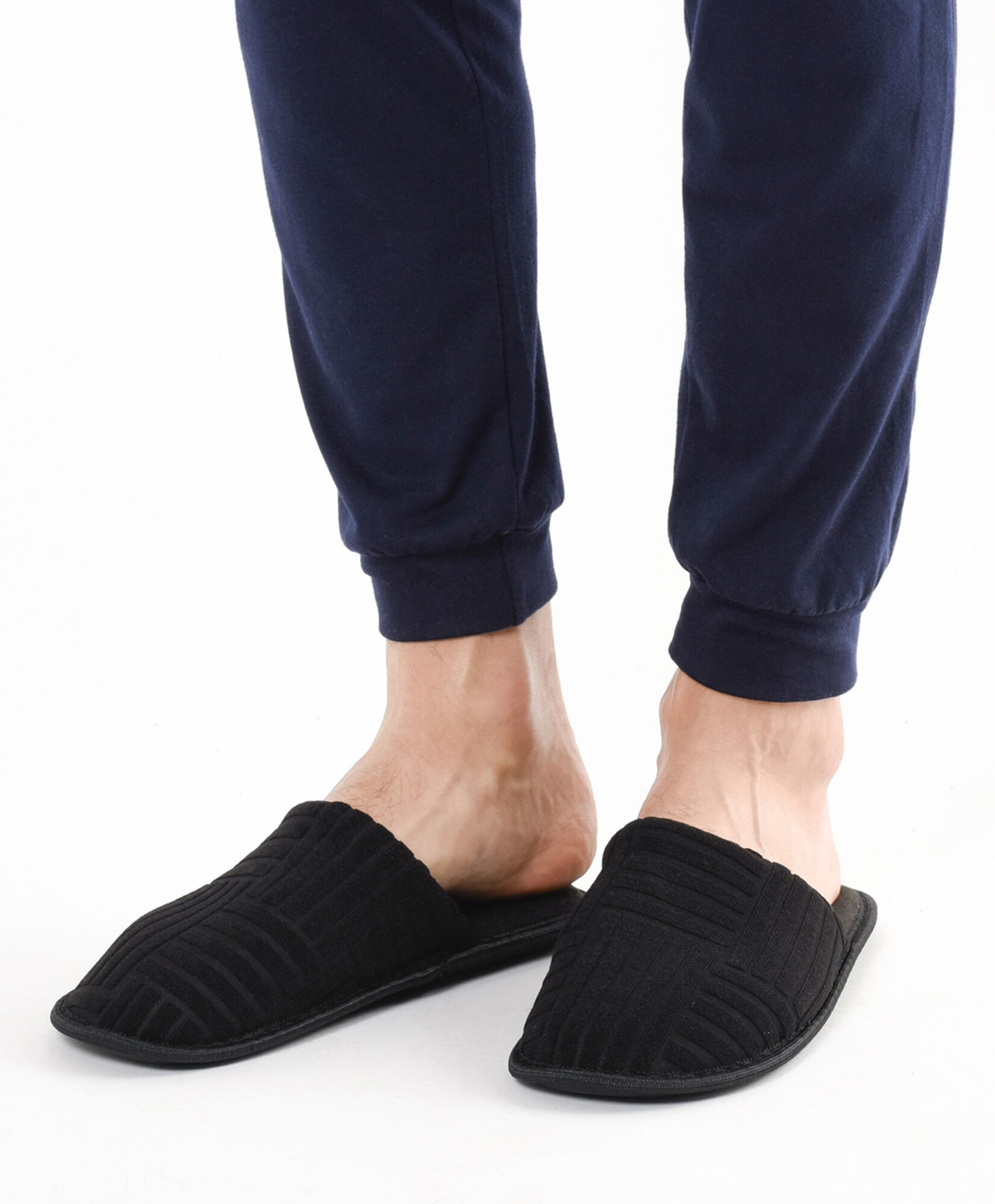 Pantufla hombre líneas negra Pantufla hombre líneas negra