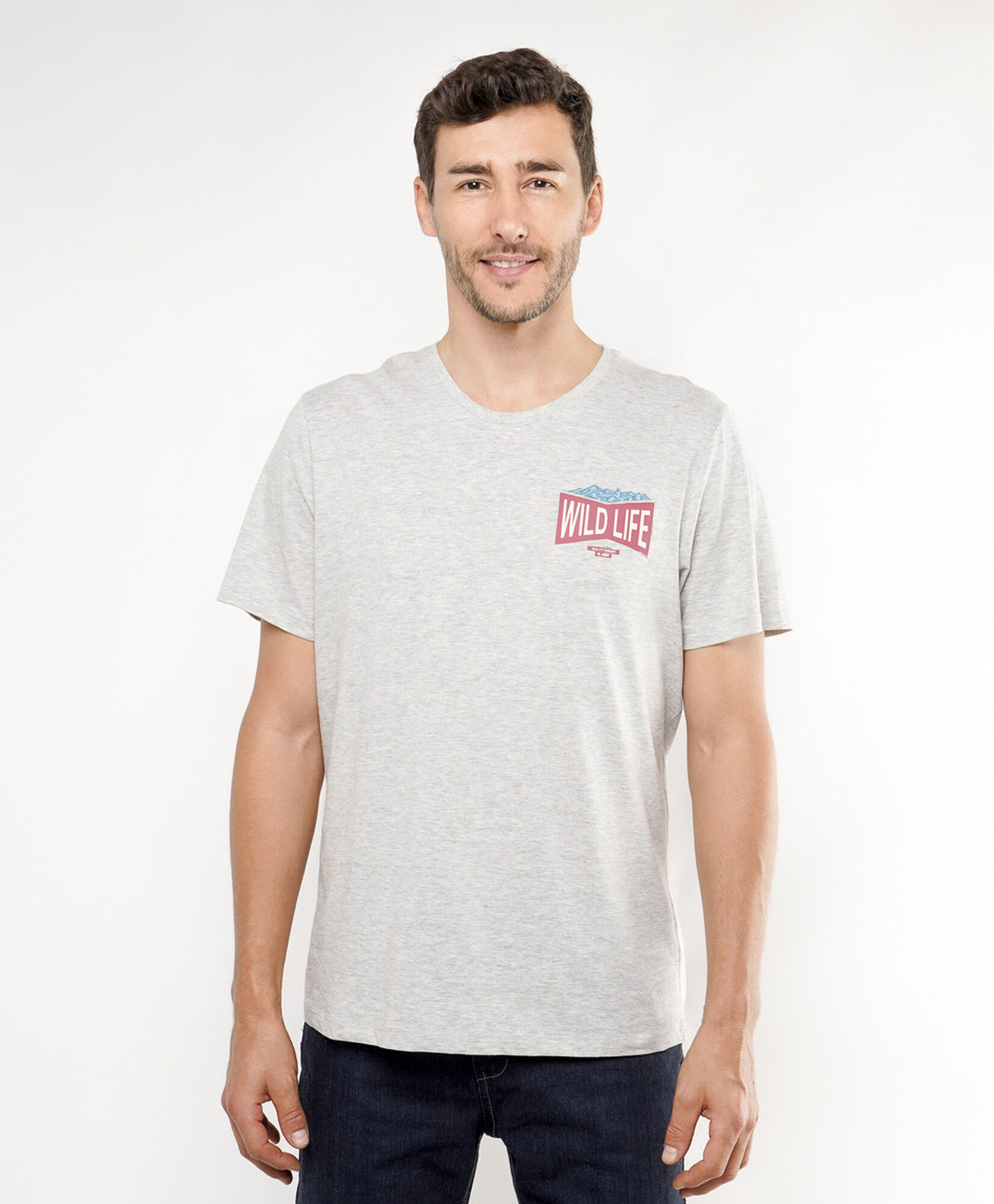 Polera hombre doble estampado wildlife Polera hombre doble estampado wildlife