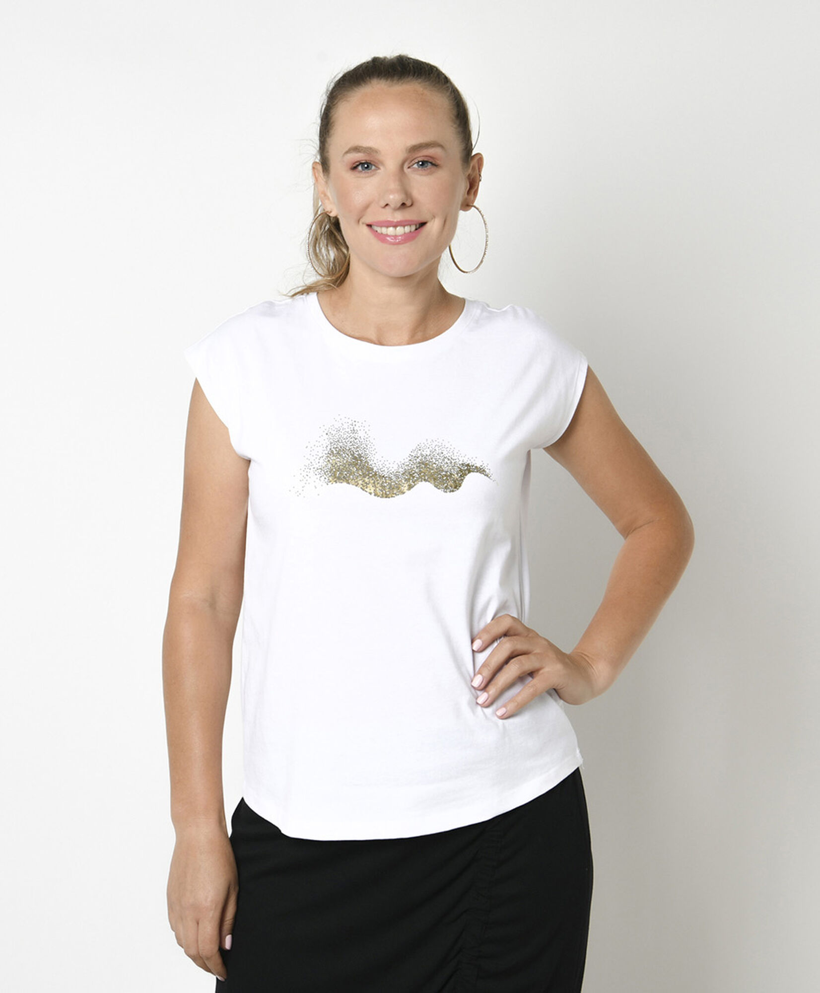 Polera mujer chispitas doradas Polera mujer chispitas doradas