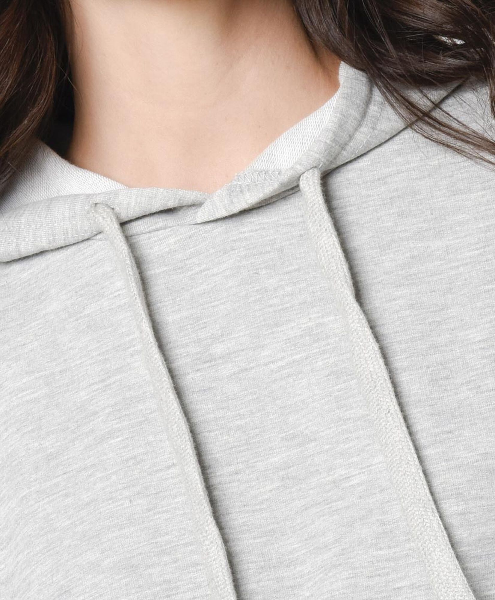 Polerón mujer básico gris Polerón mujer básico gris