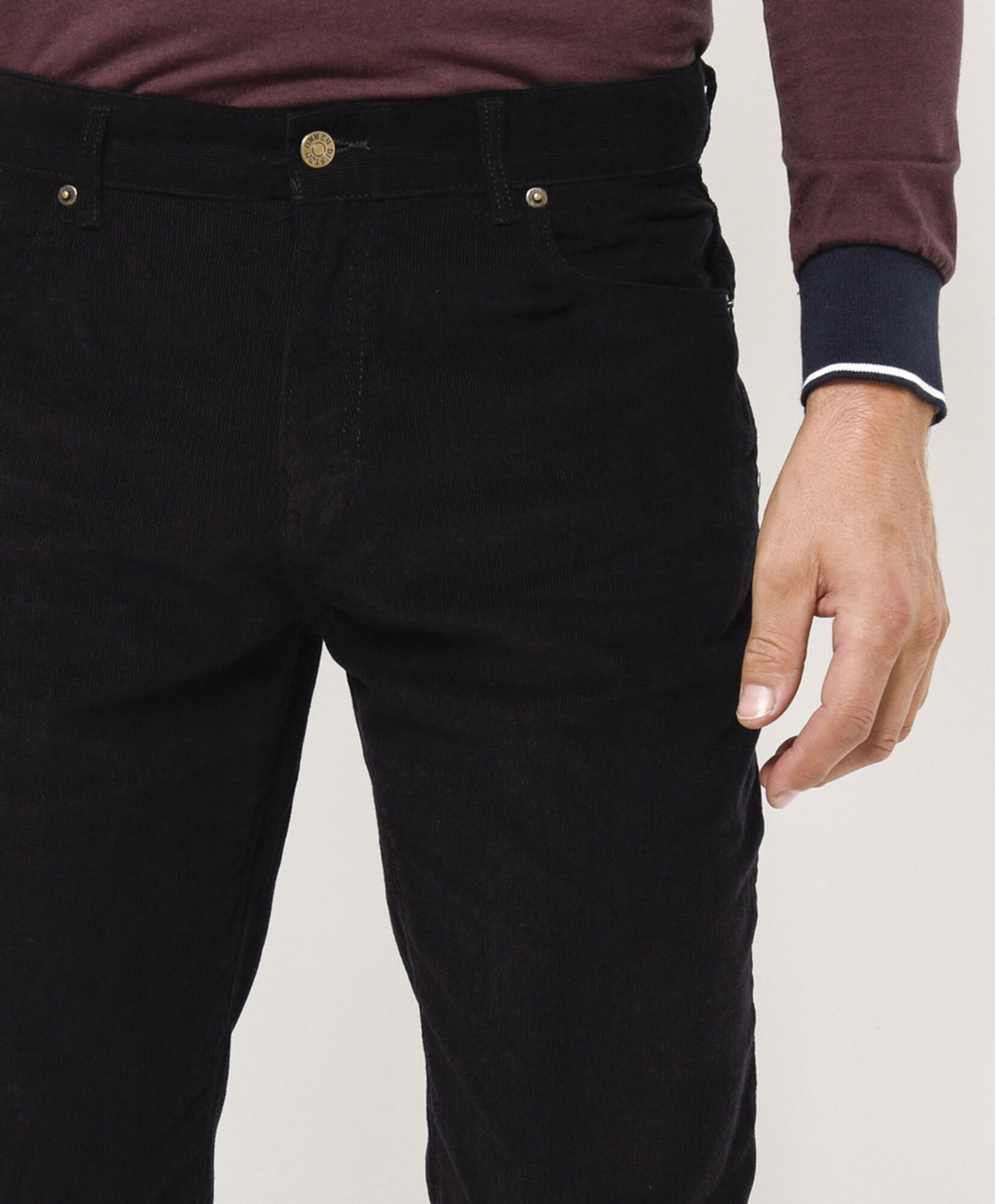 Pantalón hombre corderoy negro Pantalón hombre corderoy negro