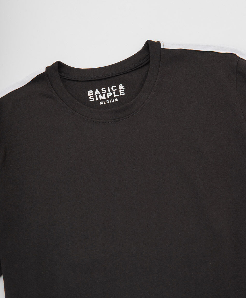 Polera hombre contraste l&iacute;neas