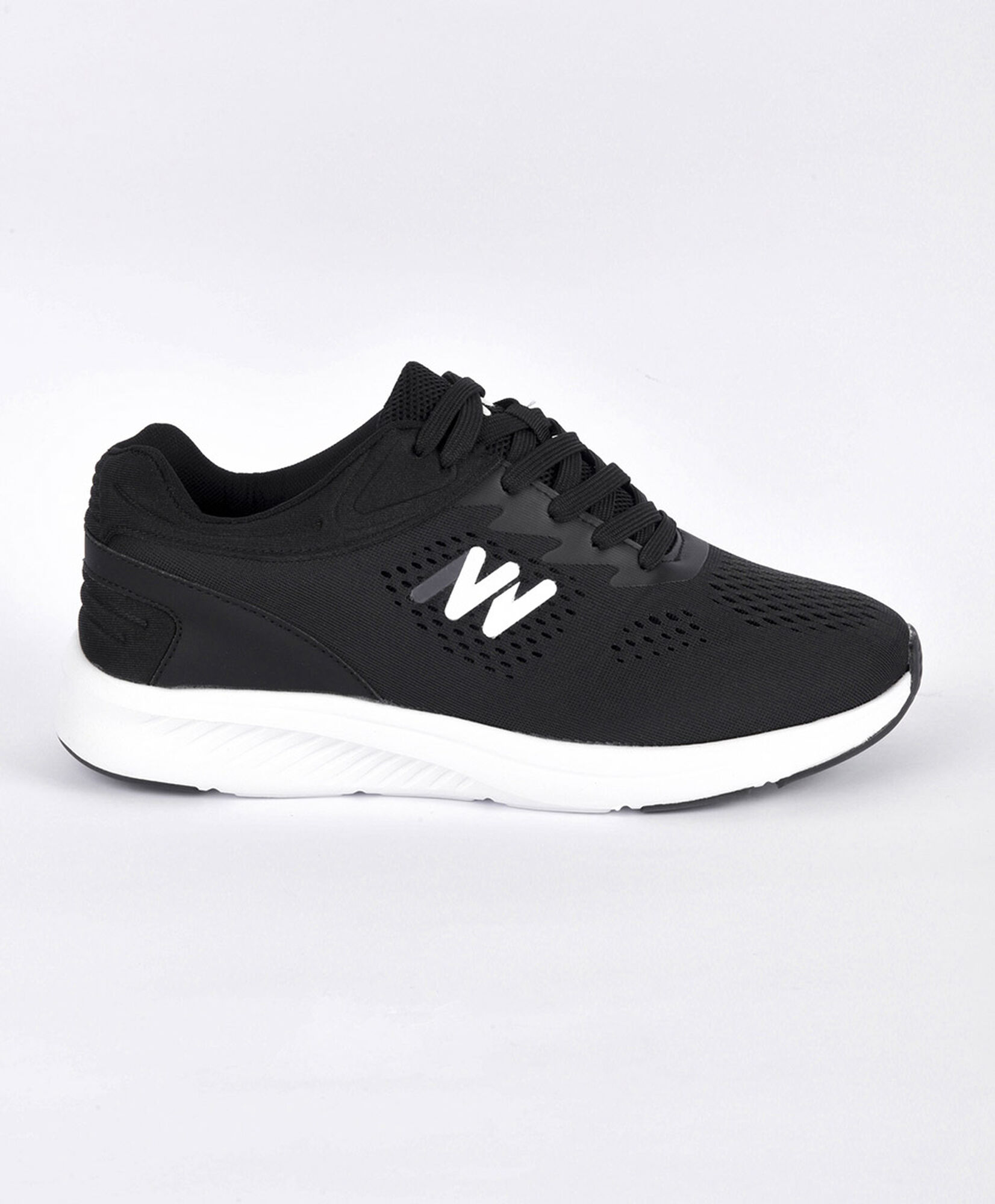 Zapatilla hombre malla negra Zapatilla hombre malla negra