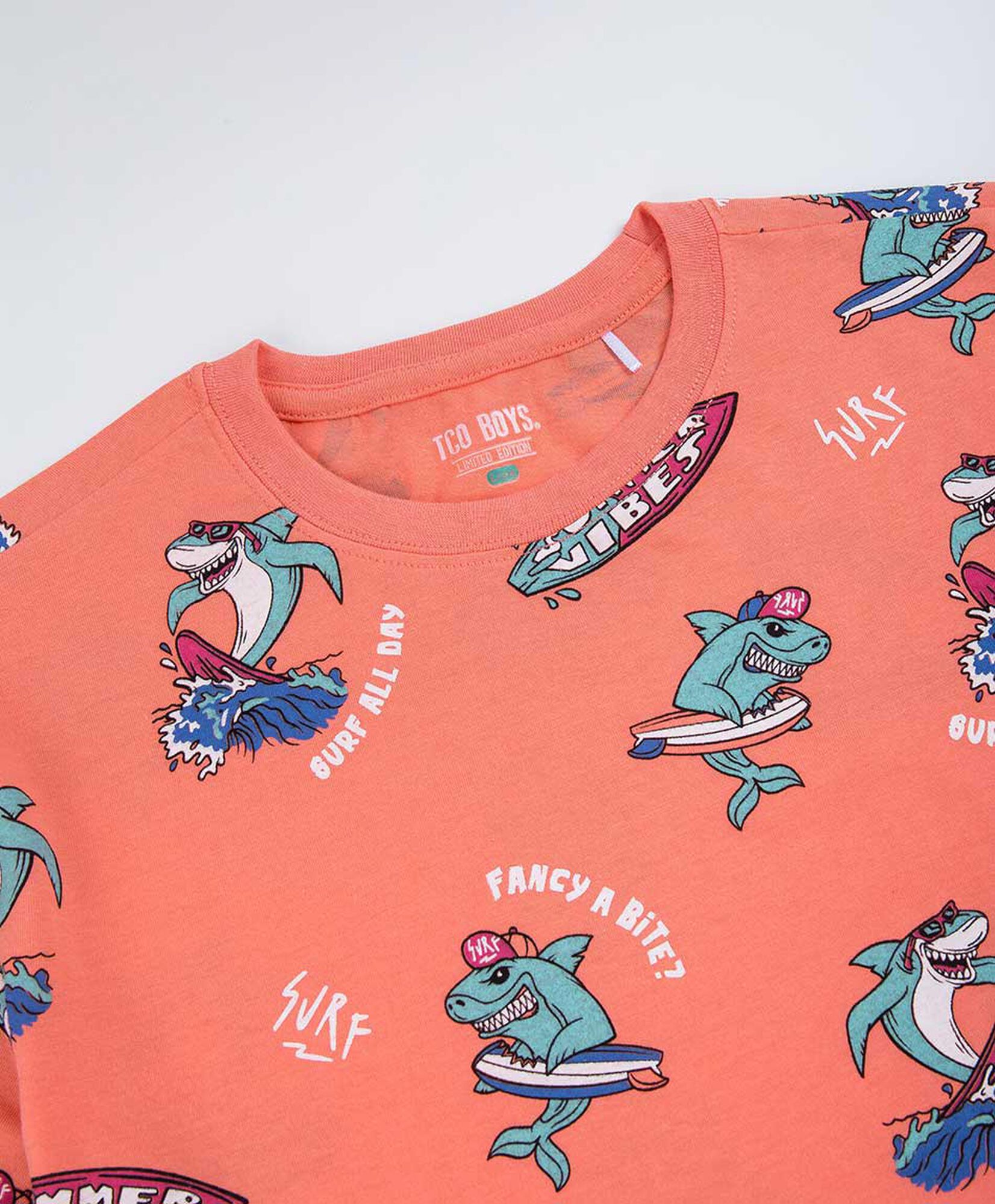 Polera niño tiburón surf Polera niño tiburón surf