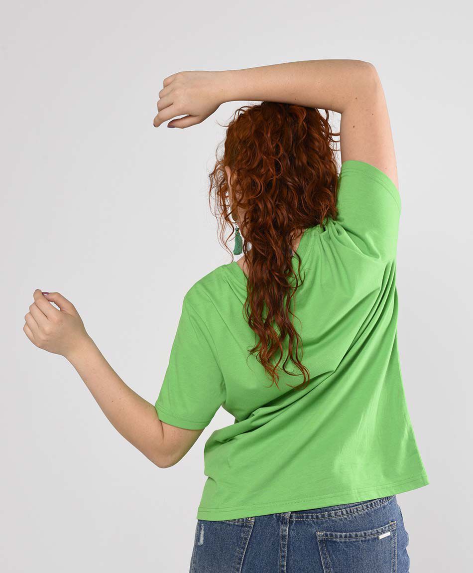 Polera mujer estampada manga corta