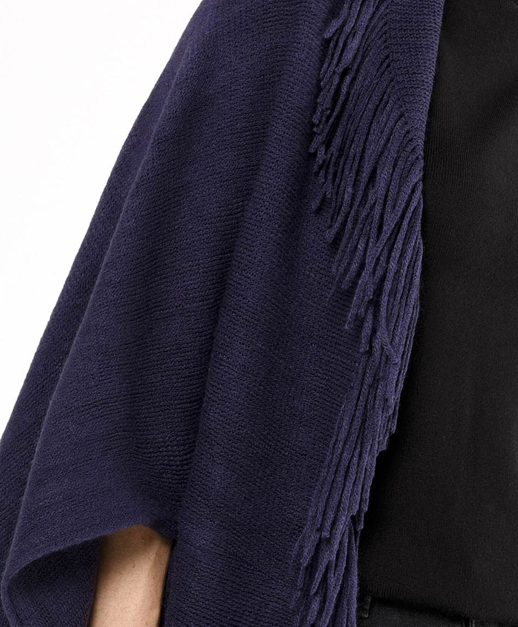 Poncho mujer flecos abierto Poncho mujer flecos abierto