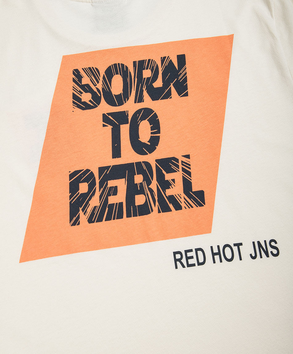 Polera hombre doble estampado rebel