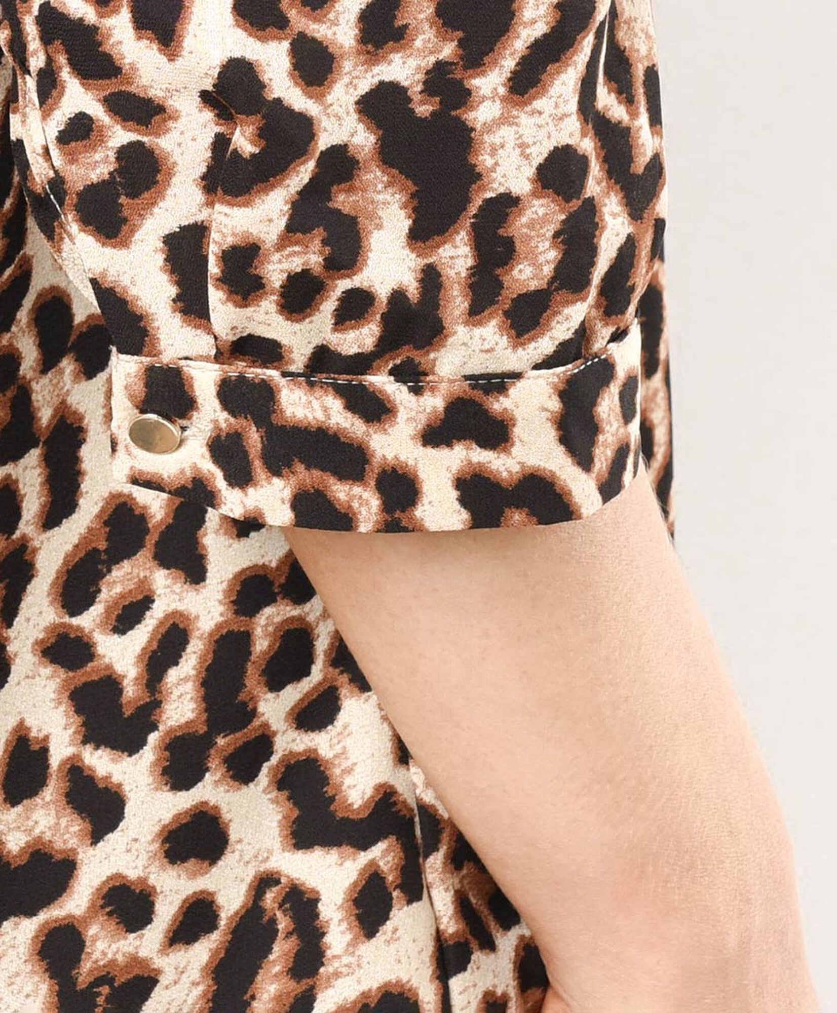 Blusa mujer animal print media manga Blusa mujer animal print media manga
