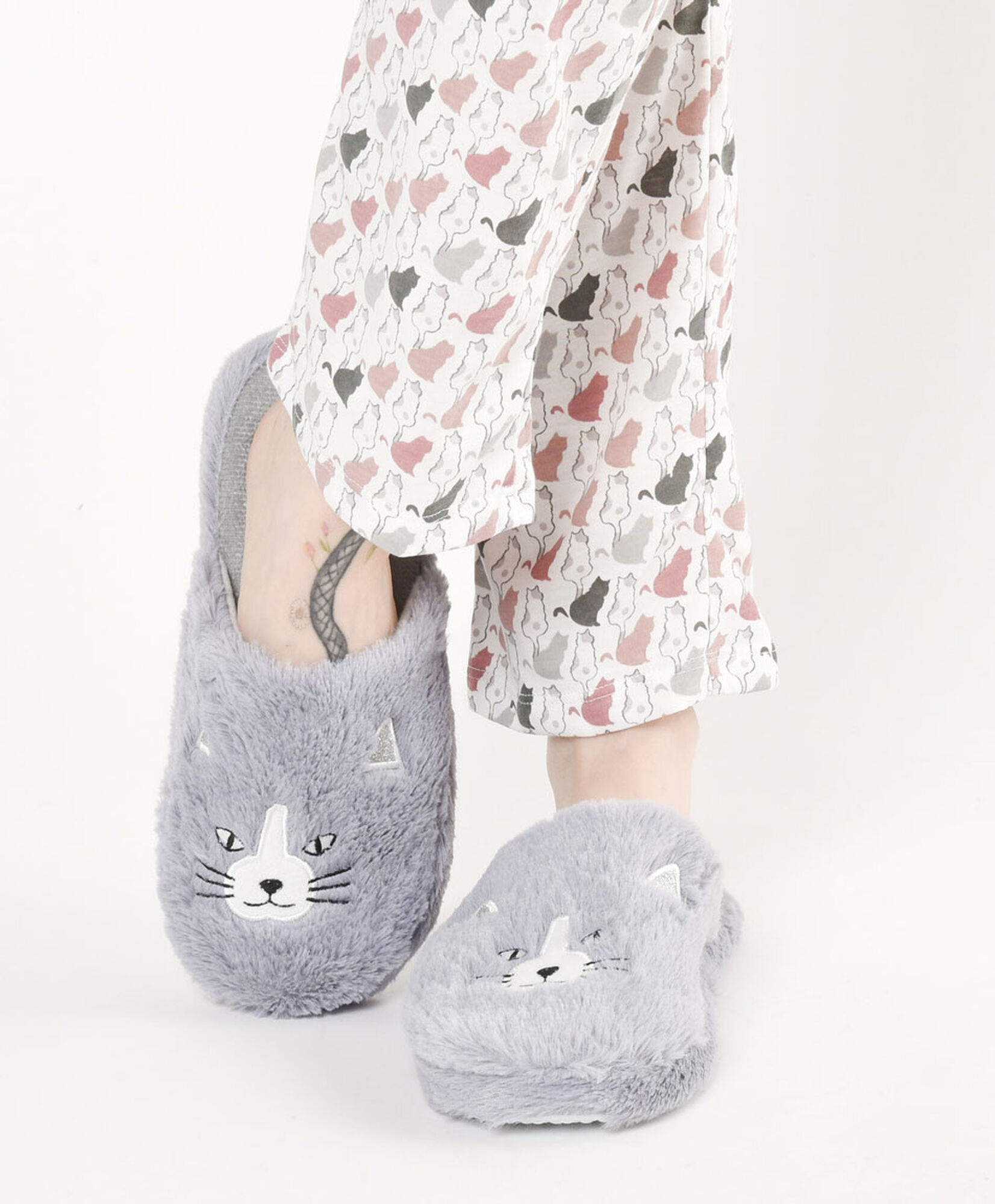 Pantufla mujer gato gris Pantufla mujer gato gris