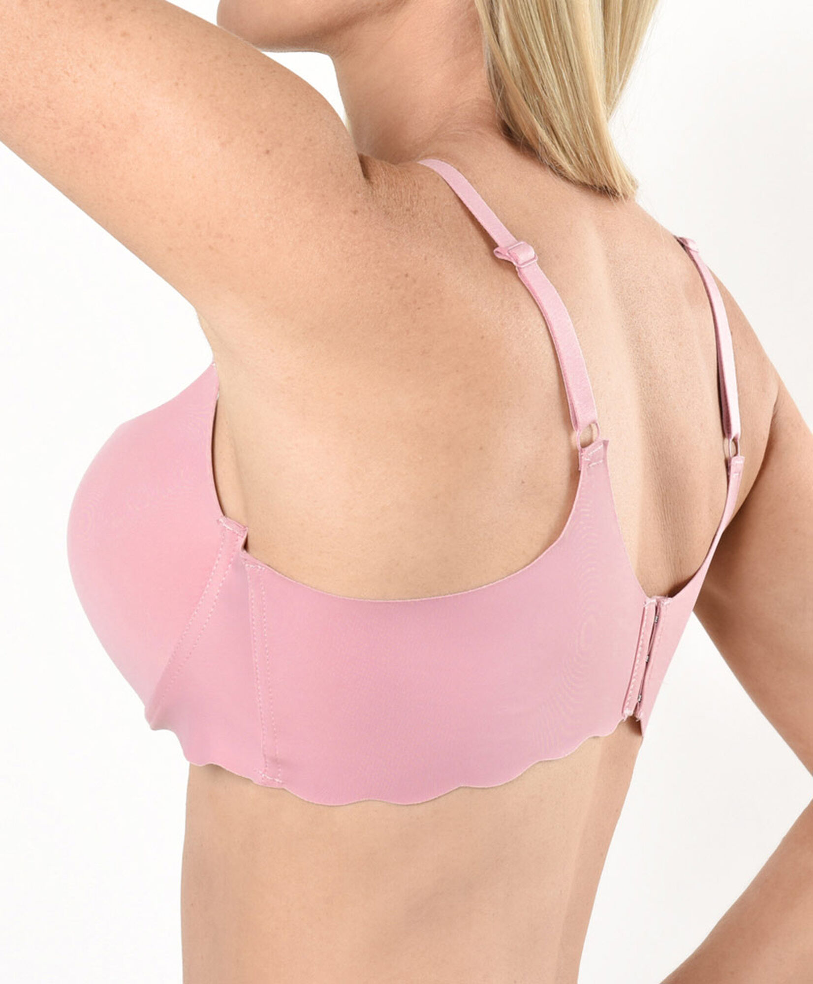 Sostén mujer seamless push up Sostén mujer seamless push up