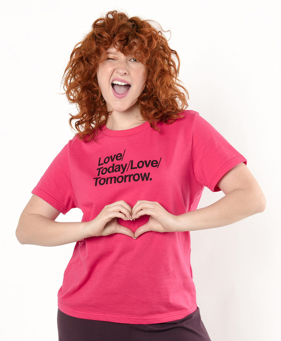 Polera mujer estampado love