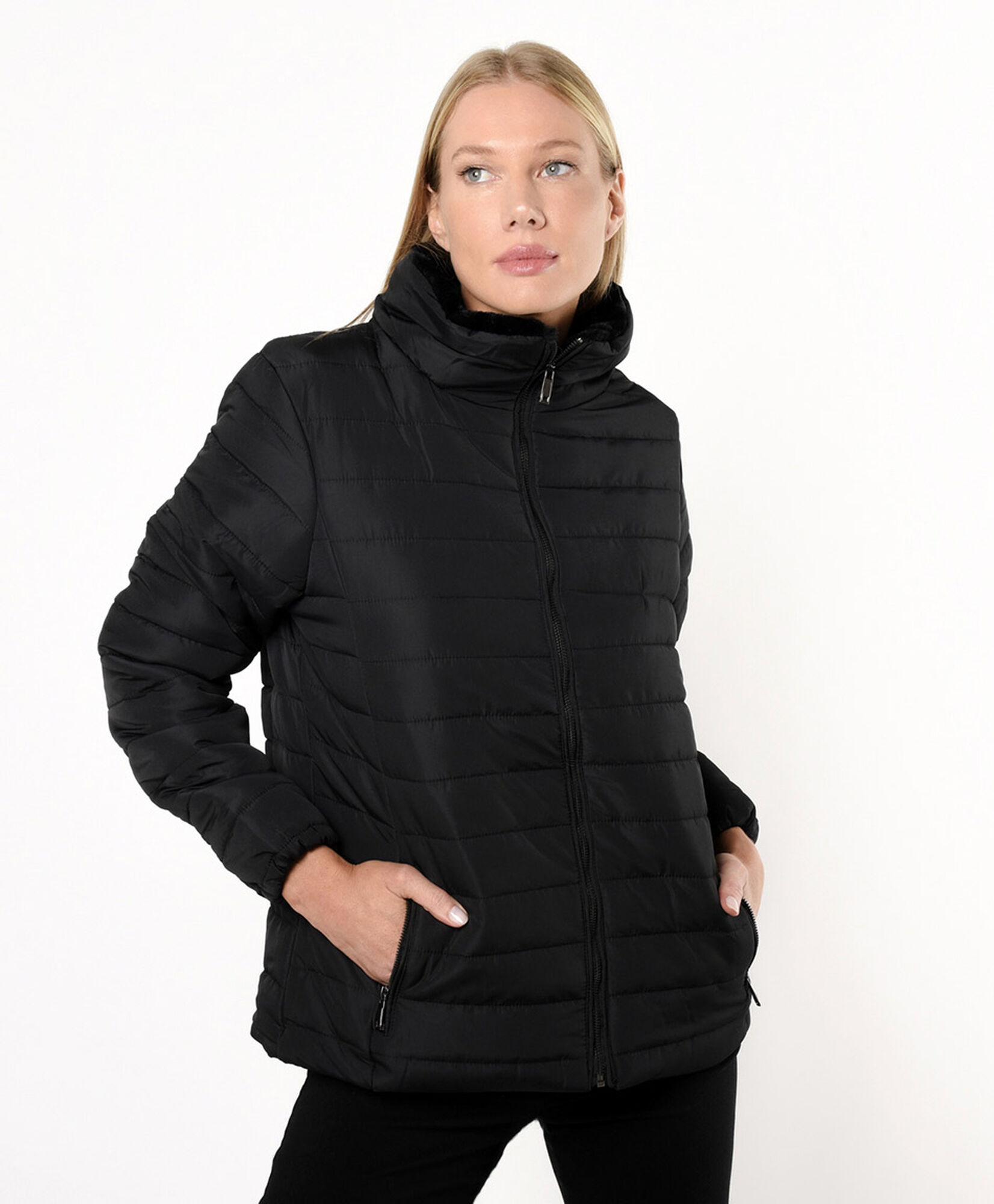 Parka mujer cuello pelitos Parka mujer cuello pelitos