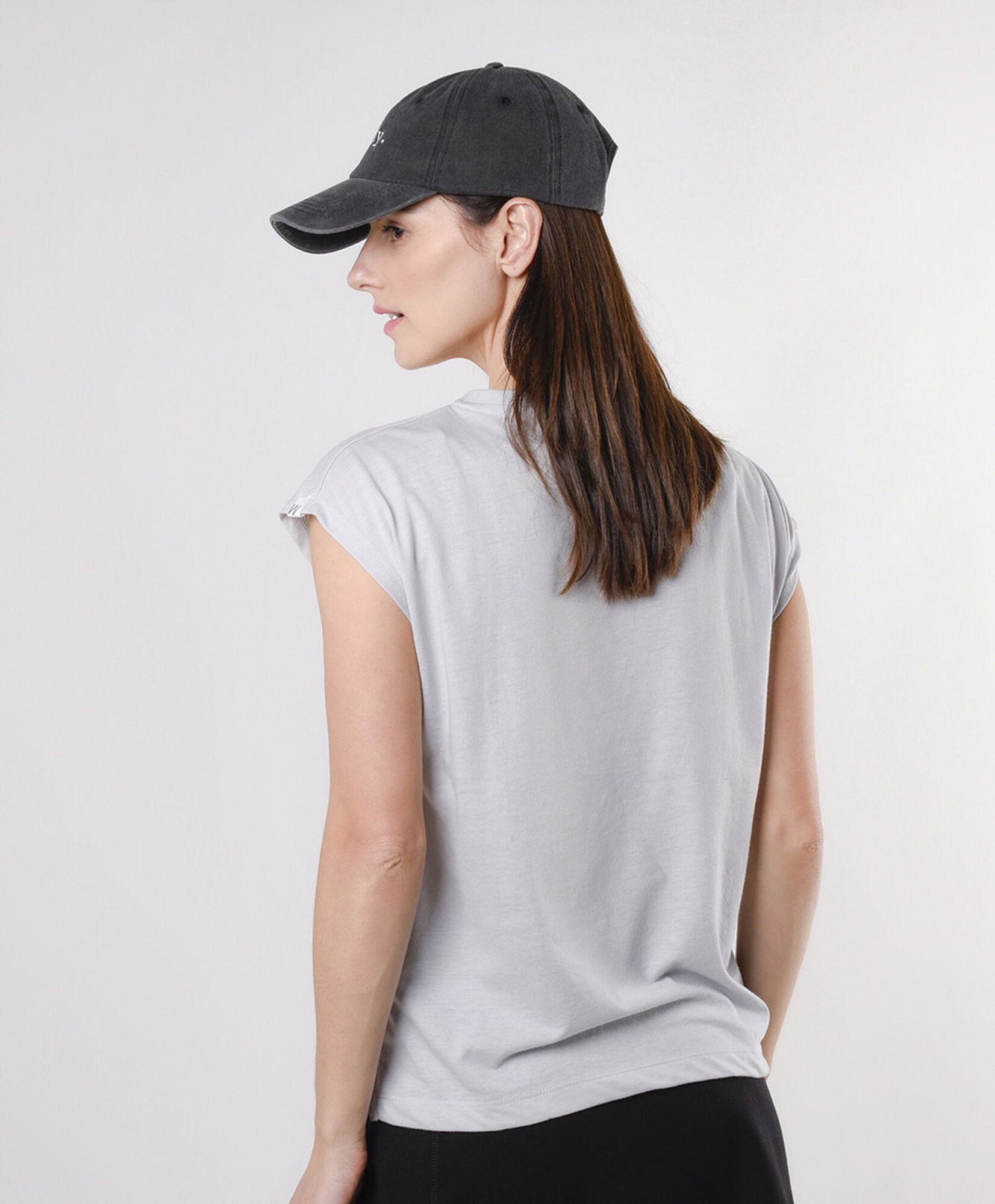 Polera mujer lisa básica gris cuadrada Polera mujer lisa básica gris cuadrada