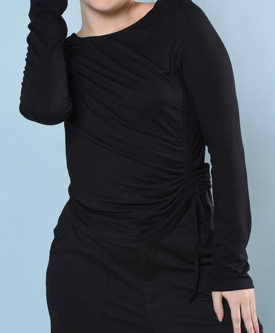 Polera manga larga cuello redondo