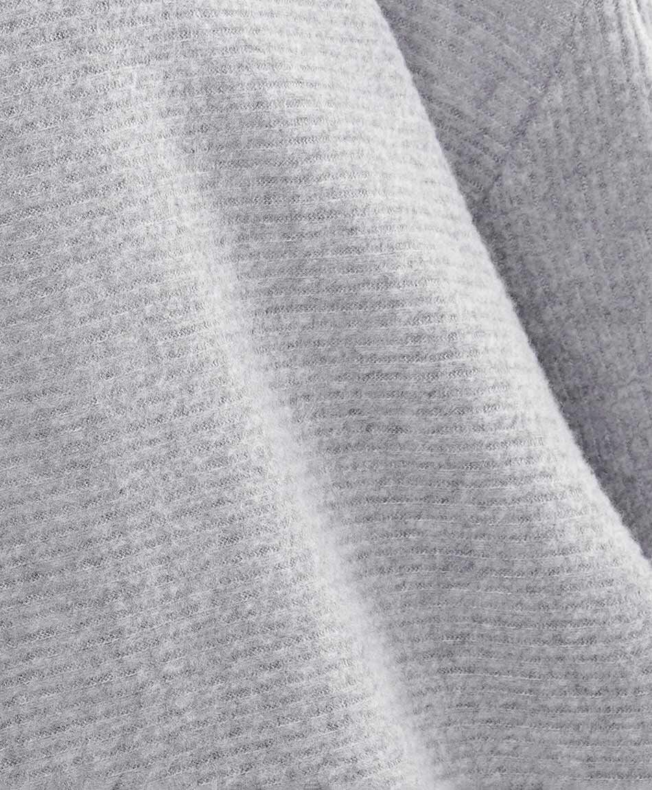 Sweater mujer pu&ntilde;o extendido gris