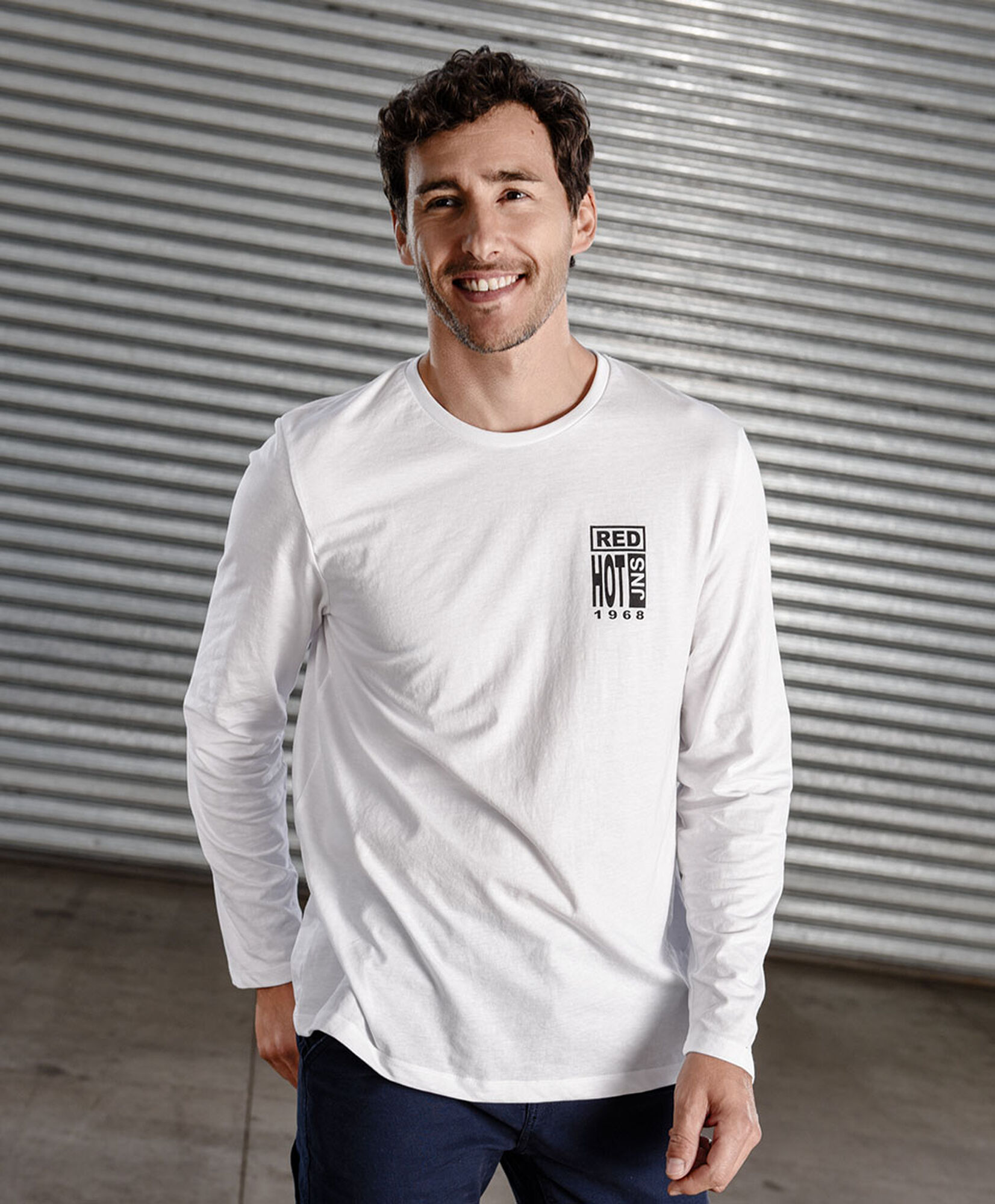 Polera hombre doble estampado Polera hombre doble estampado