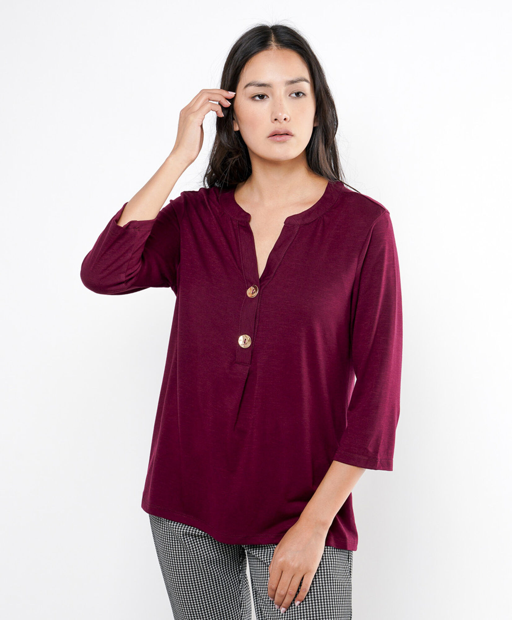 Polera mujer doble botón roja Polera mujer doble botón roja