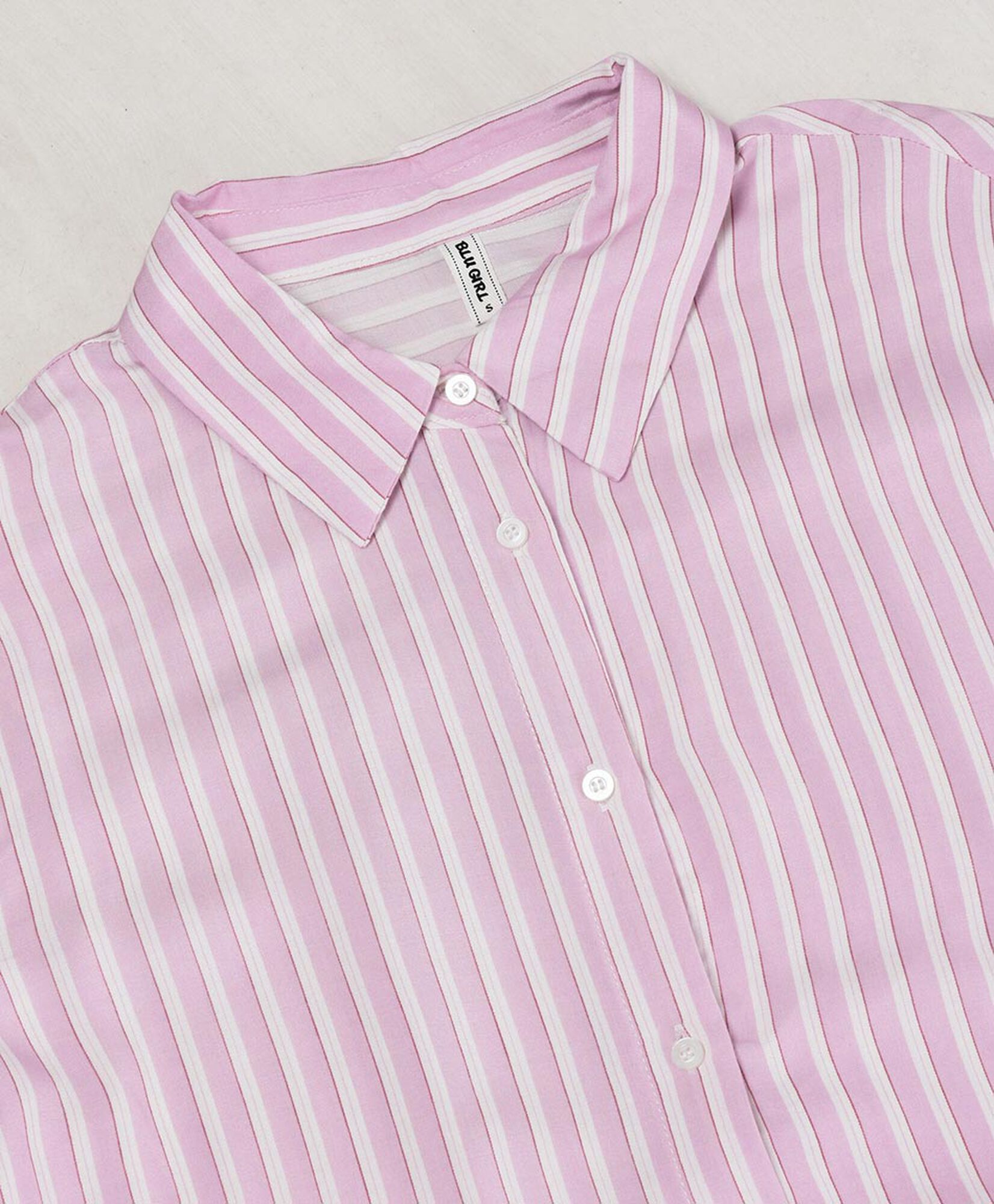 Blusa mujer líneas bicolor rosada Blusa mujer líneas bicolor rosada