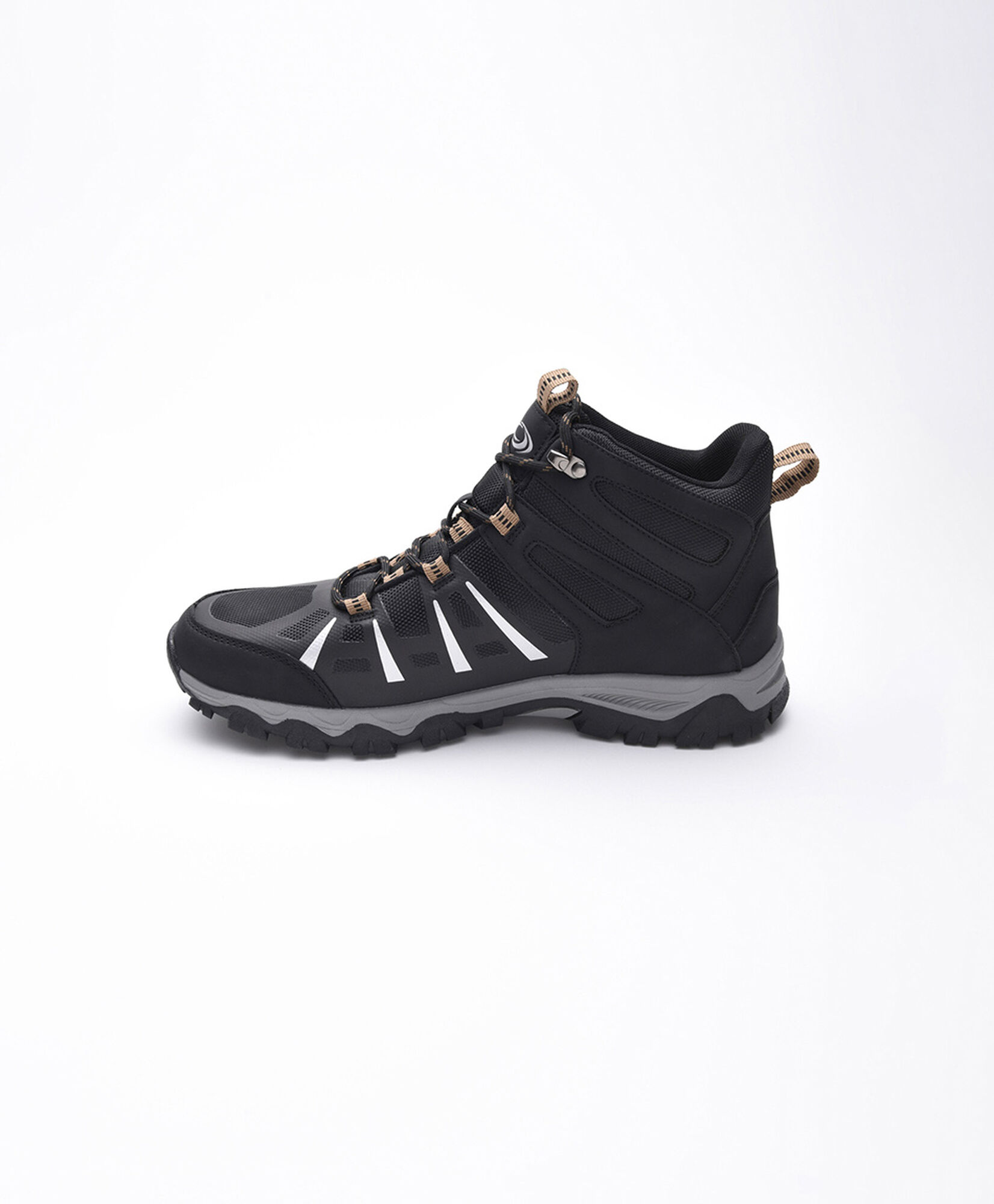 Zapatilla hombre outdoor reflectante Zapatilla hombre outdoor reflectante