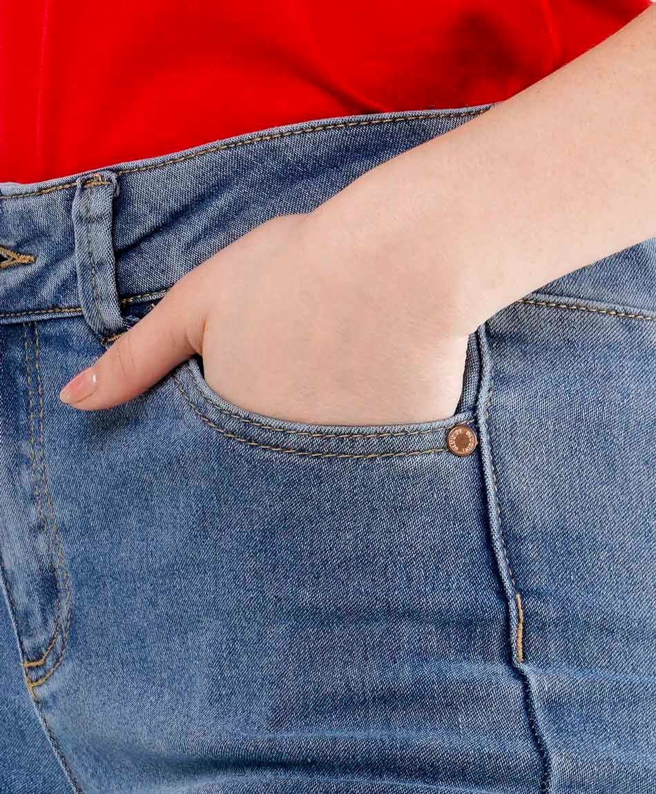 Jeans mujer basta ancha flare