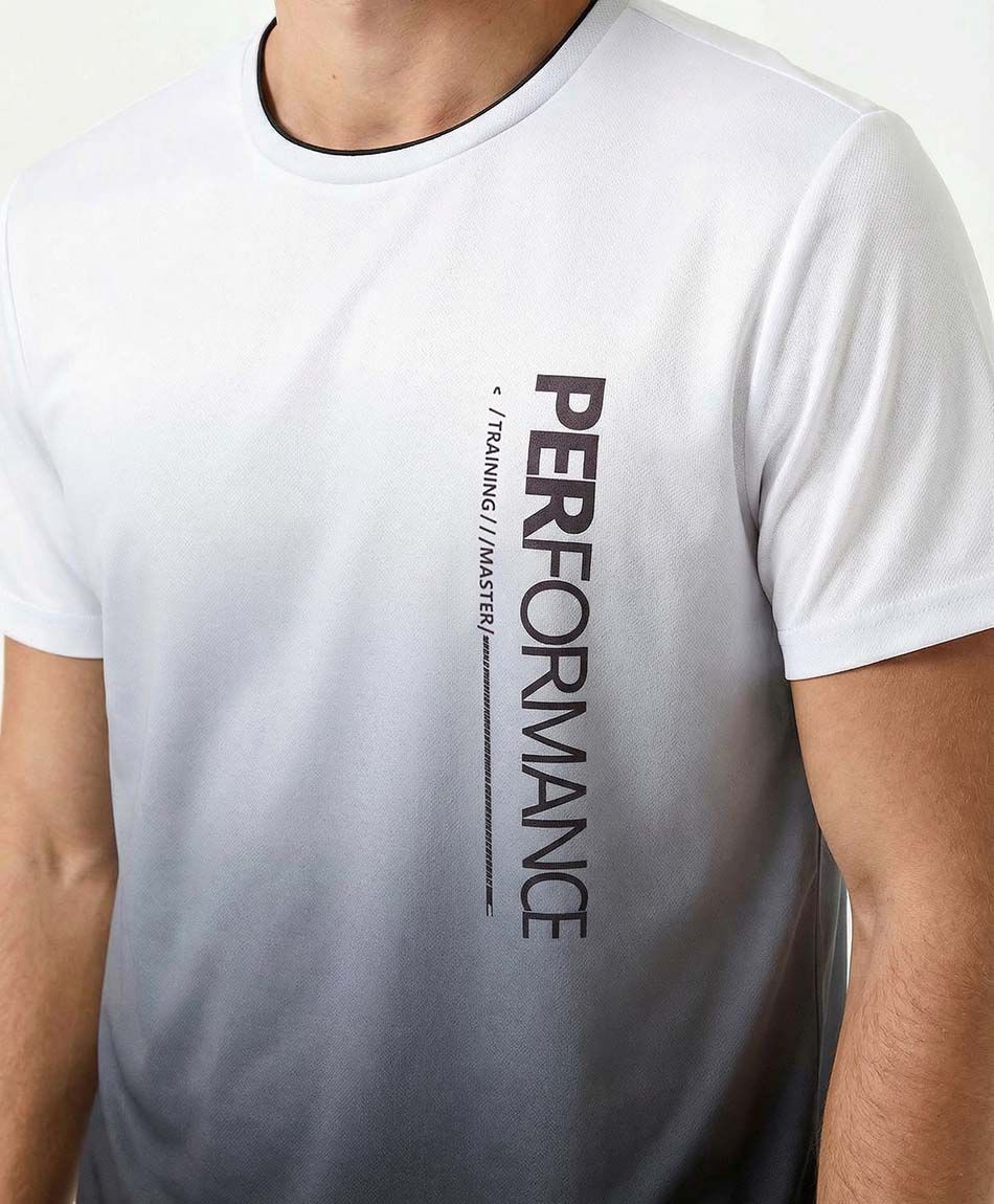 Polera deportiva hombre degrad&eacute;