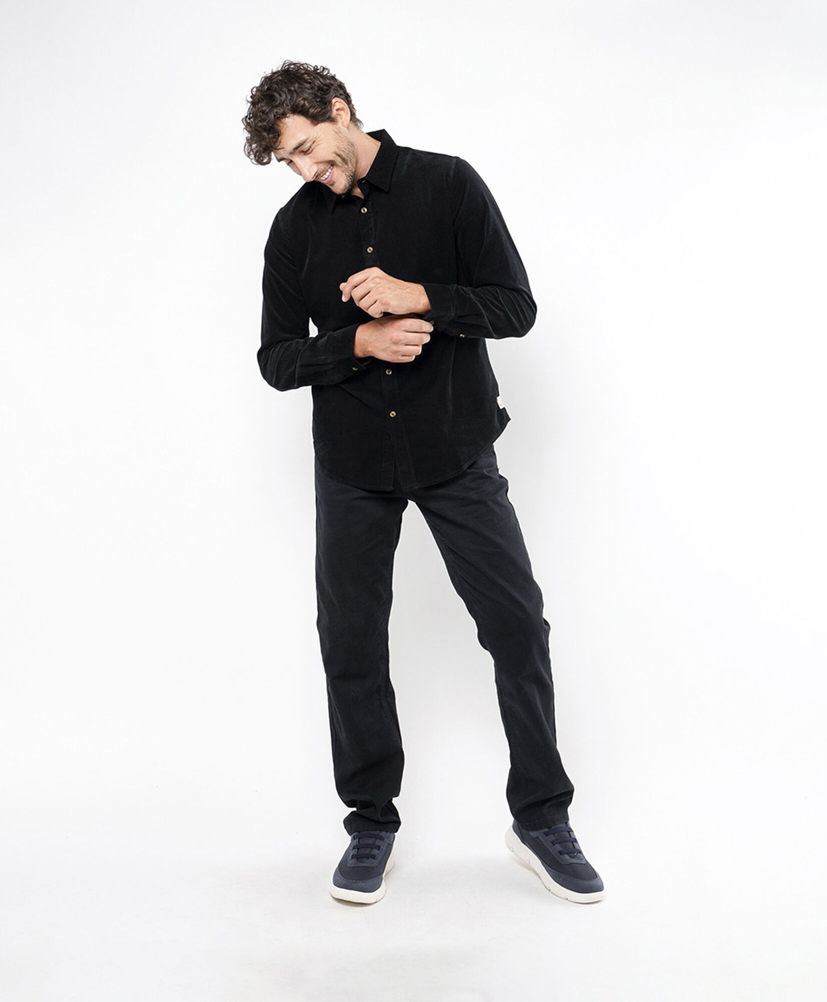 Camisa hombre corderoy negra Camisa hombre corderoy negra