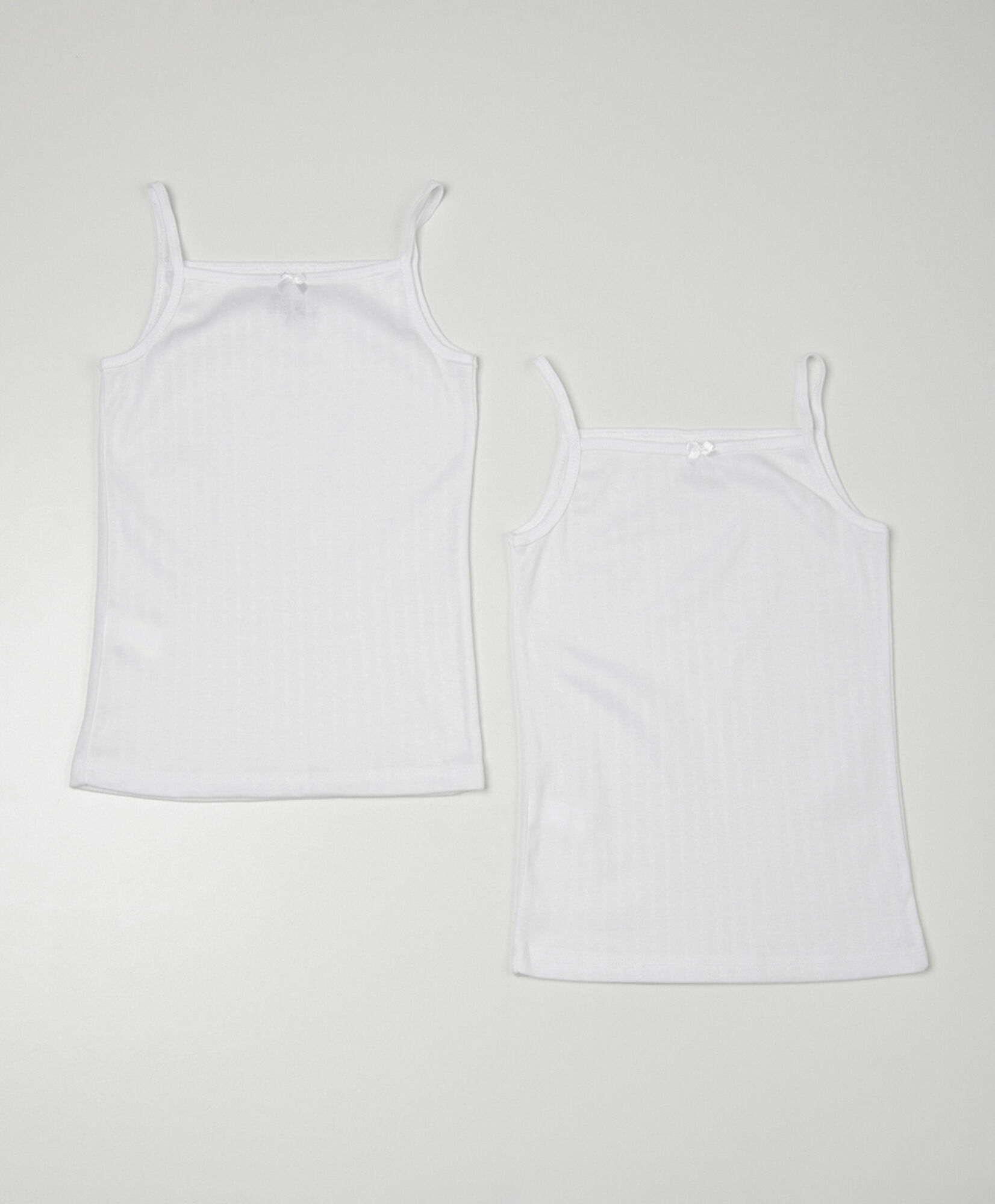 Pack 2 camisetas escolares sin mangas Pack 2 camisetas escolares sin mangas