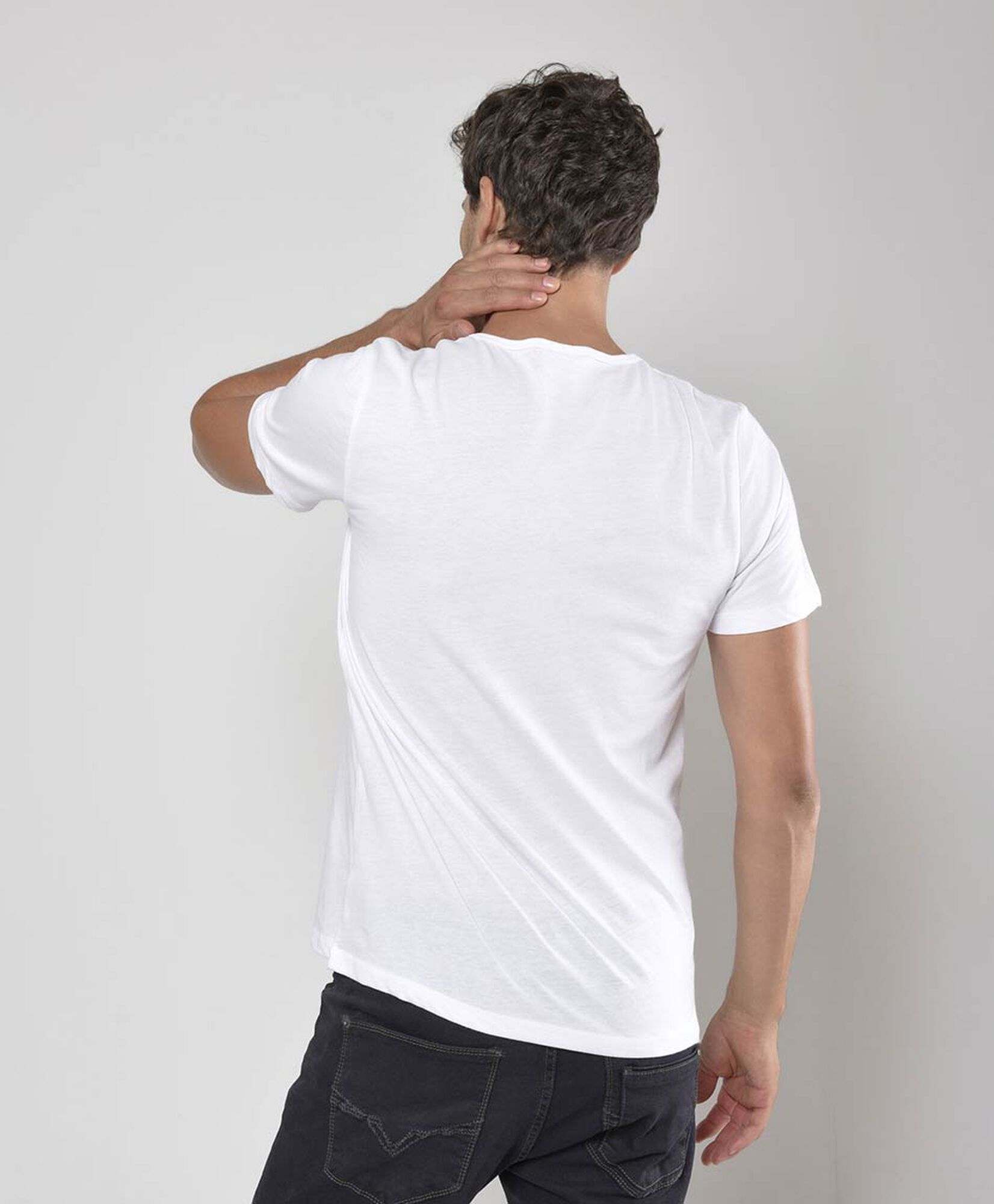 Polera hombre bolsillo con cierre Polera hombre bolsillo con cierre