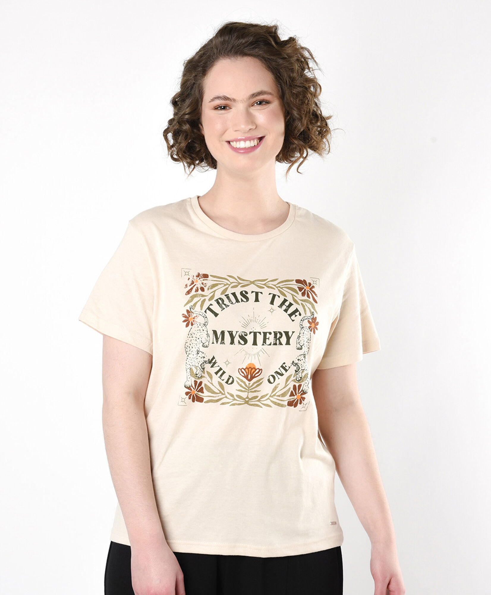 Polera mujer estampado mistery Polera mujer estampado mistery