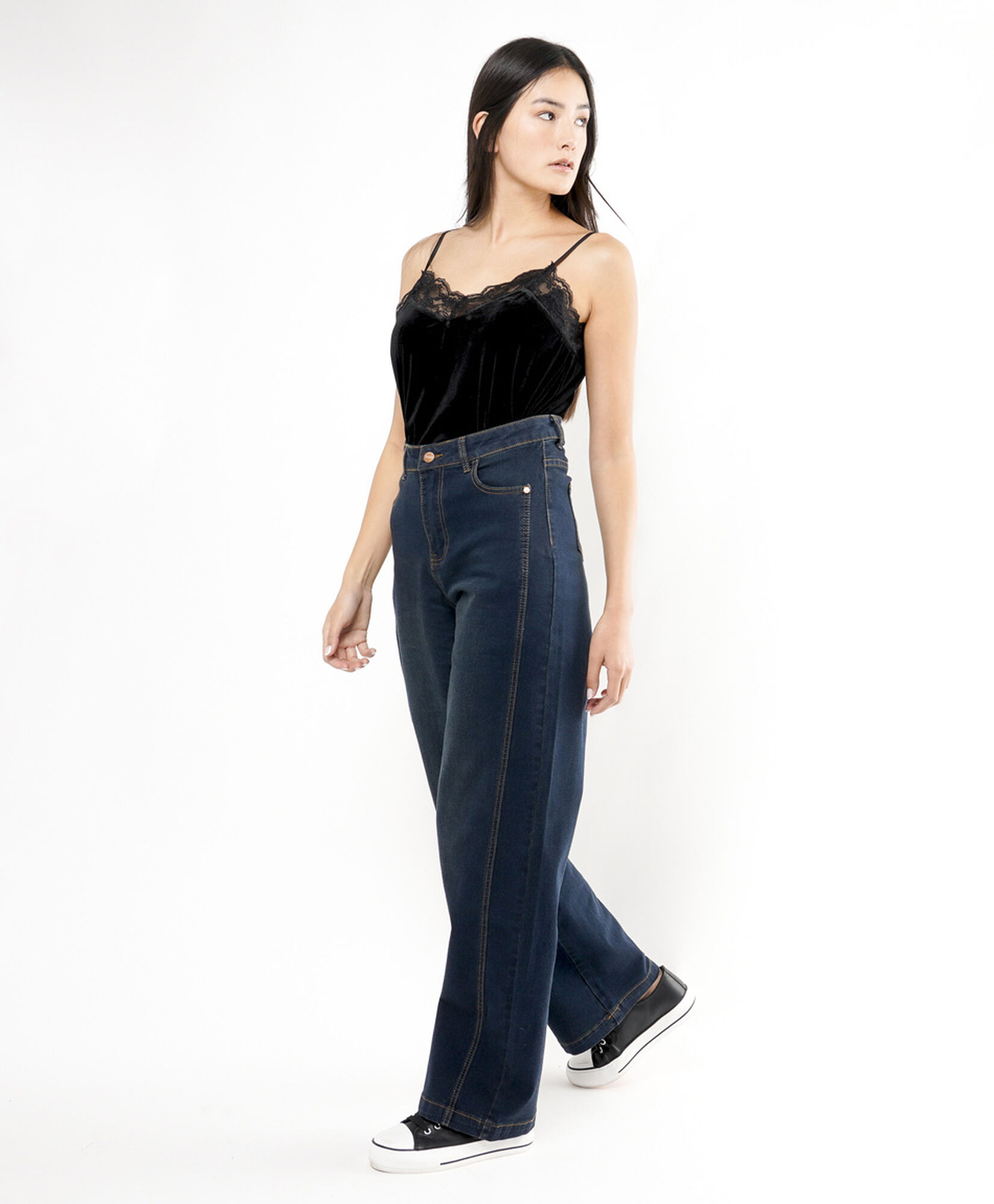 Jeans mujer corte lateral wide Jeans mujer corte lateral wide