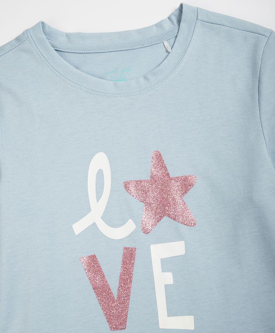 Polera ni&ntilde;a estampado love