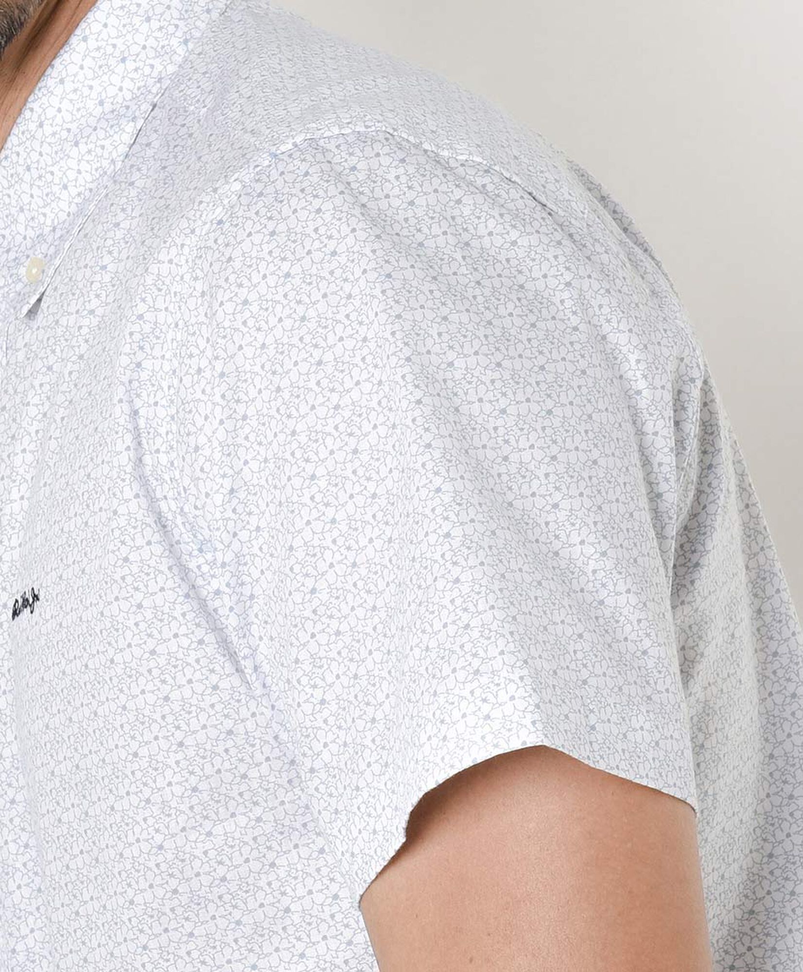 Camisa hombre diseño floreado Camisa hombre diseño floreado