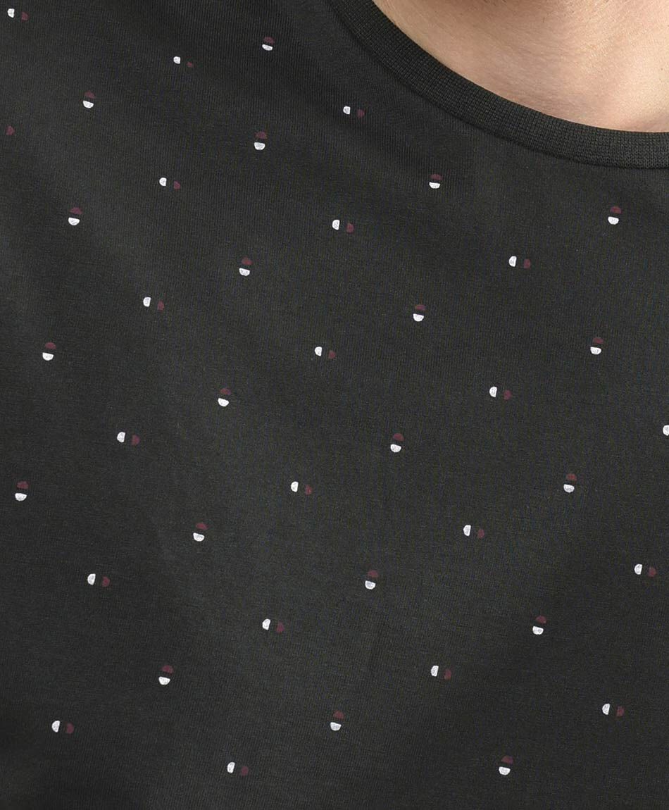 Polera hombre puntos nocturnos