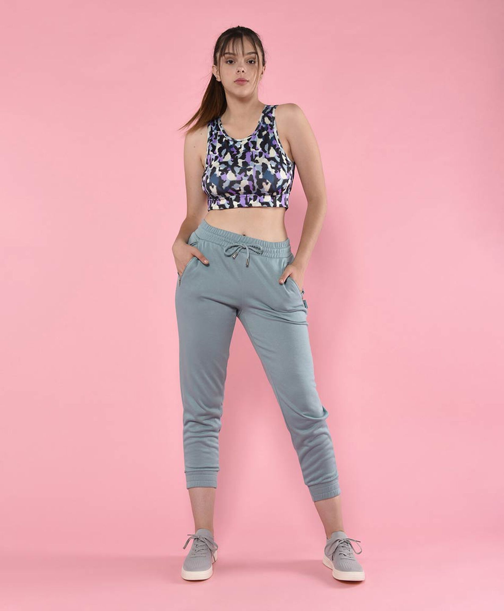 Pantalón de buzo mujer cierres slim fit Pantalón de buzo mujer cierres slim fit