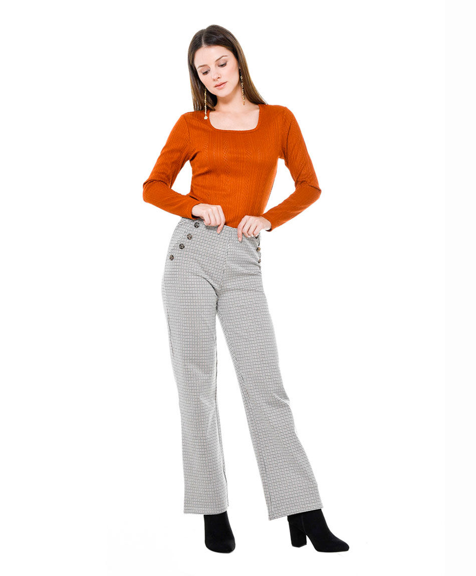 Pantalon flare diseno
