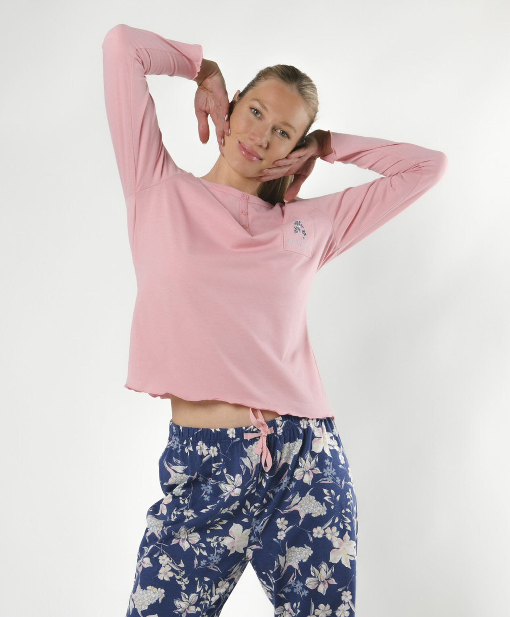 Pijama mujer floreado rosado Pijama mujer floreado rosado