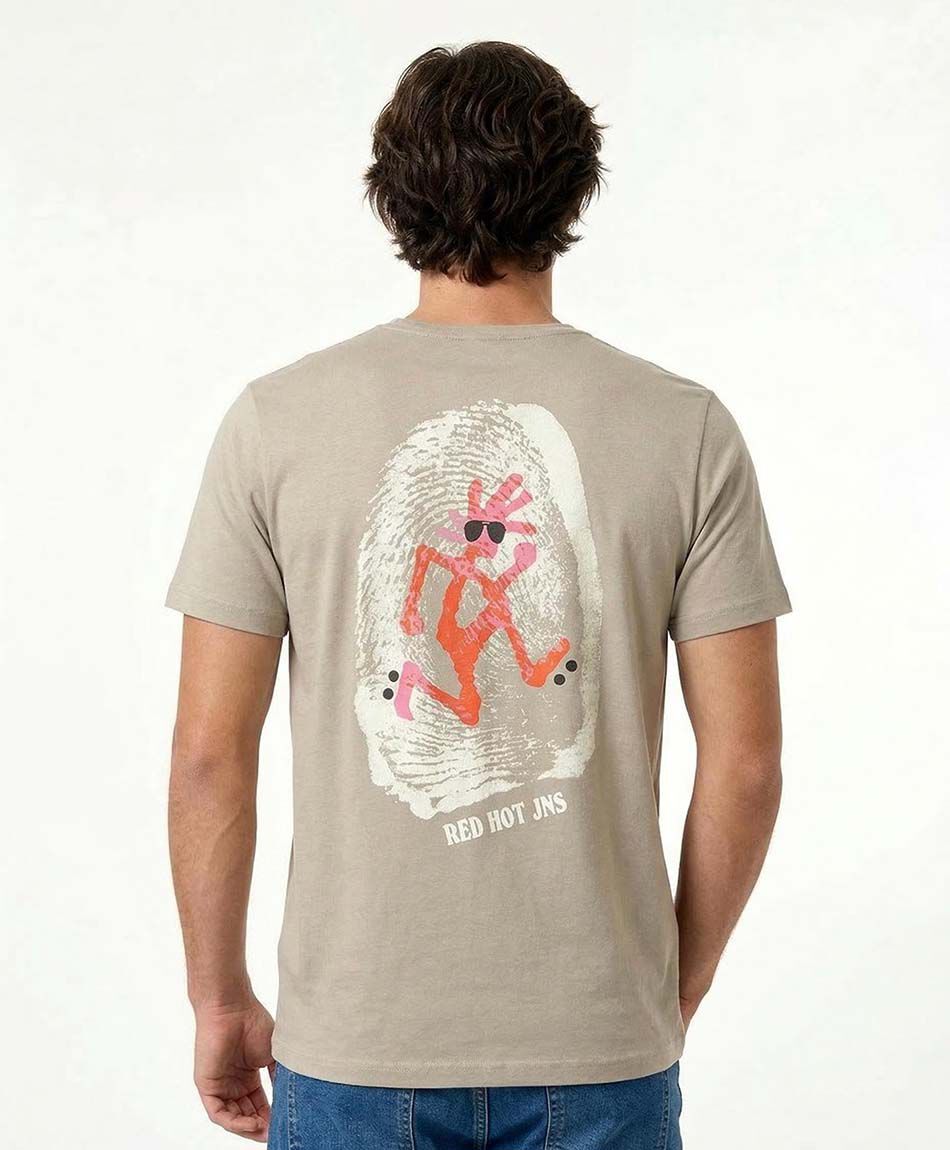 Polera hombre doble print huella