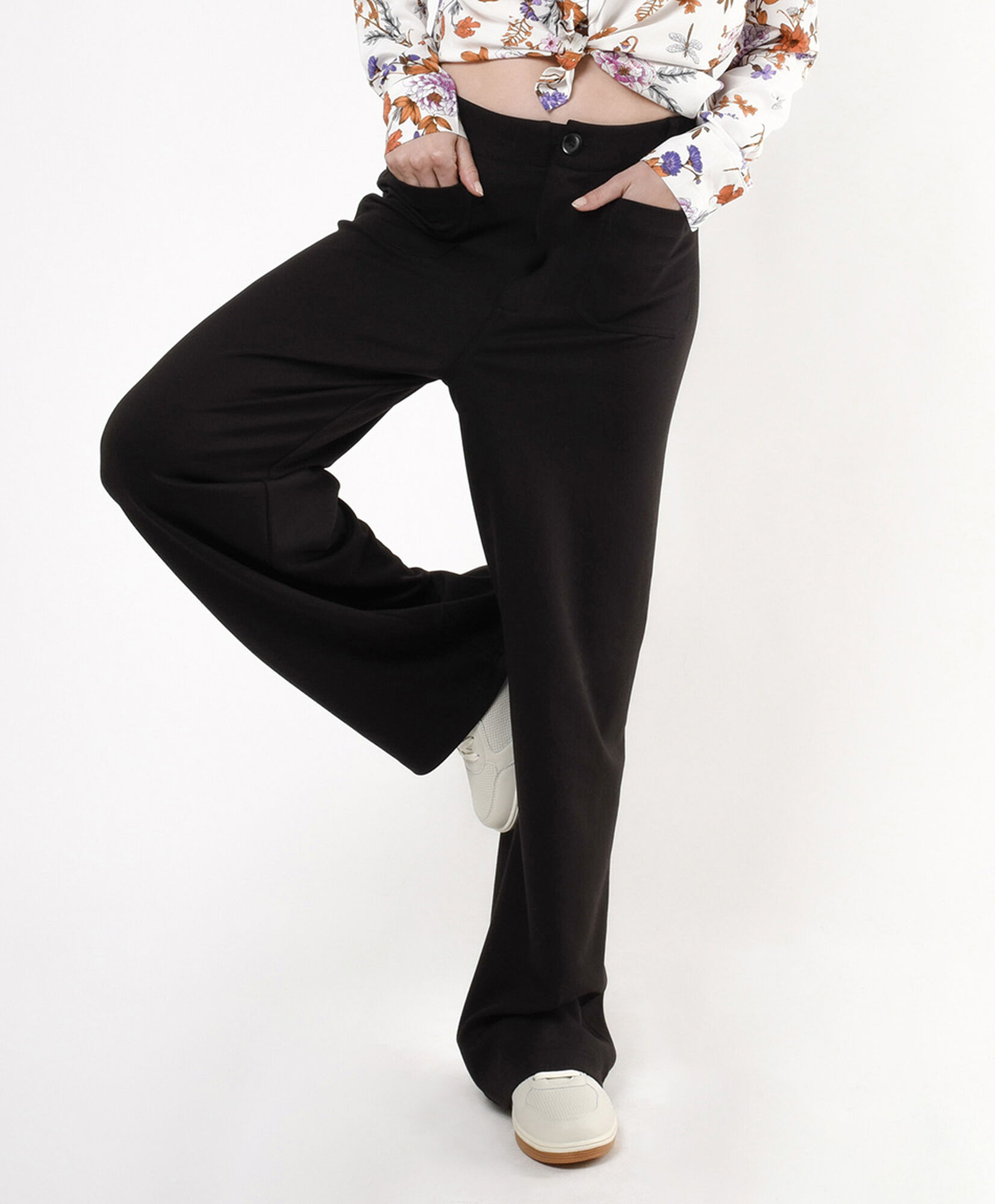 Pantalón mujer bolsillos wide Pantalón mujer bolsillos wide